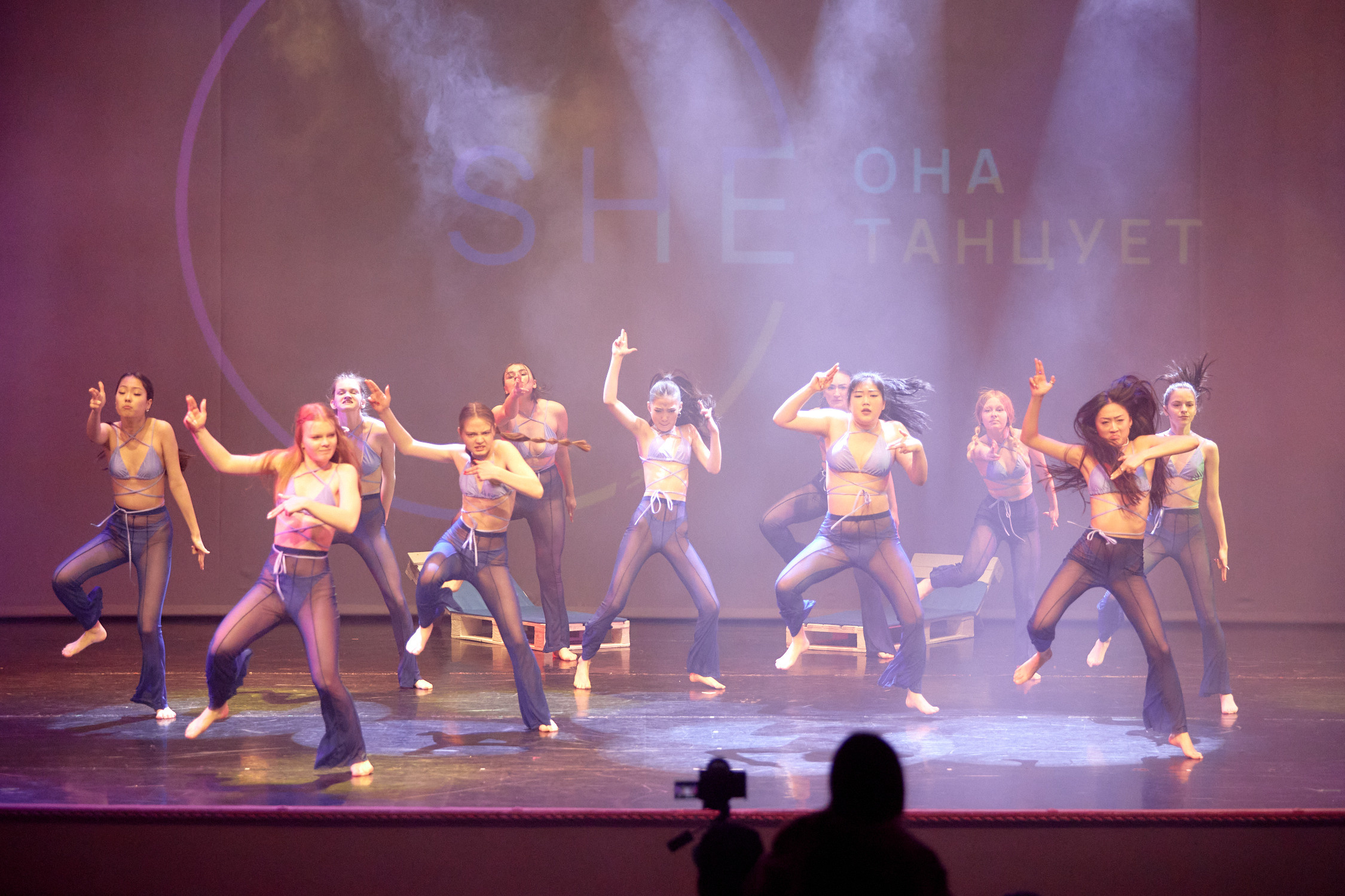 SHE: Она танцует. Отчётный концерт. Репортажный фотограф Владивосток Анастасия Сокольникова