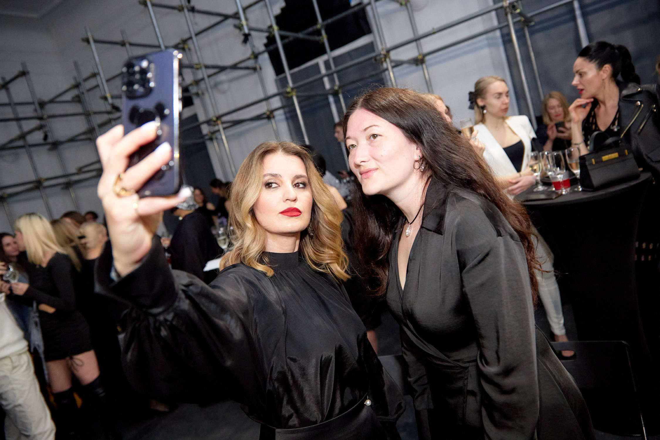 Показ Александра Варлакова. Репортажный фотограф Владивосток Анастасия Сокольникова