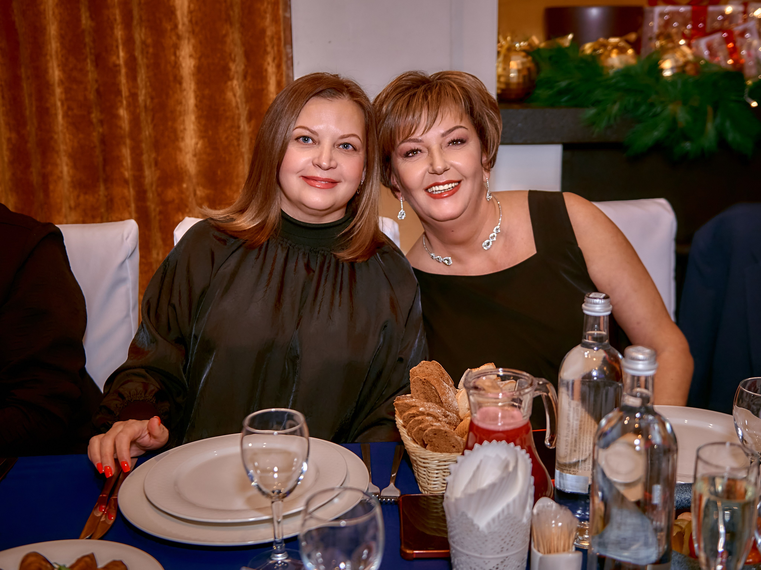 Юбилей в г. Пушкин, Певческая башня. Свадебный фотограф, видеограф, рилсмейкер в Санкт-Петербурге и Москве