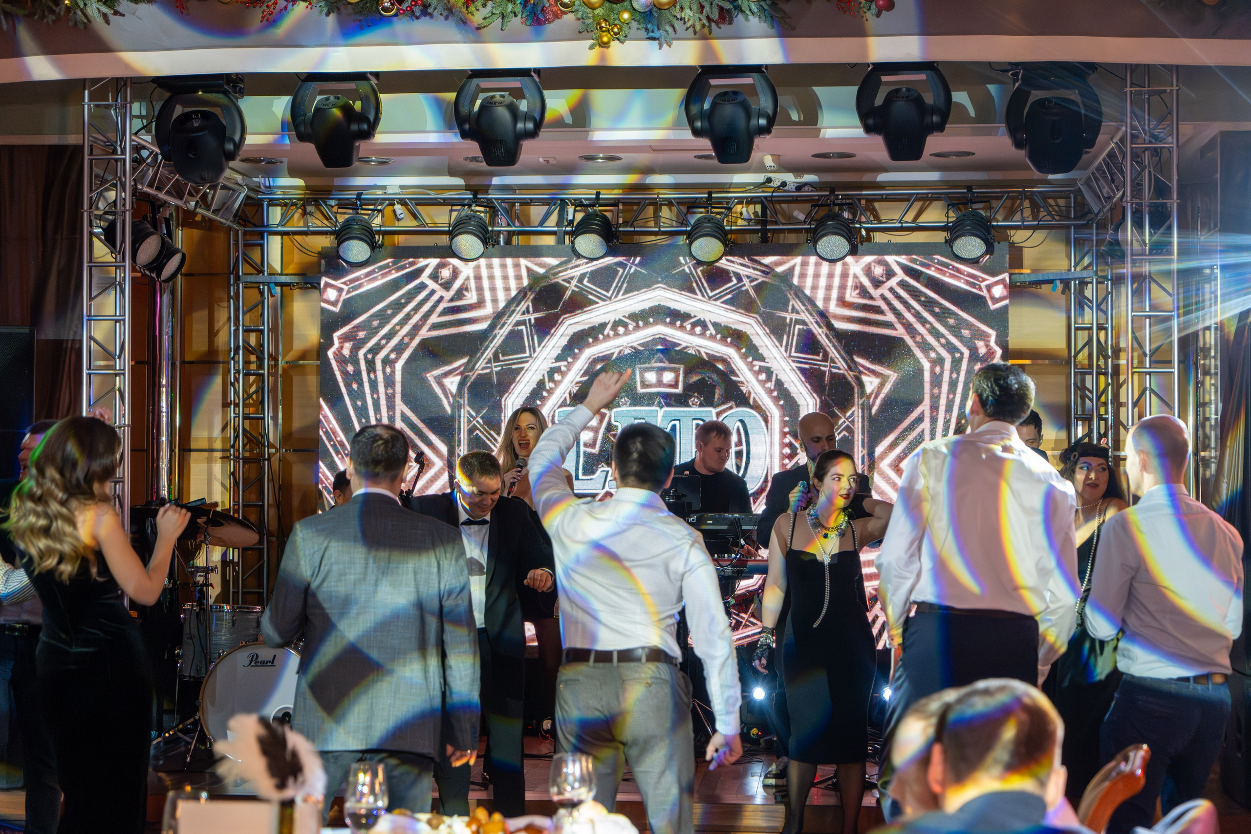 Новый год в стиле Great Gatsby. Репортажный фотограф в Красной Поляне и Сочи Павлюченко Екатерина