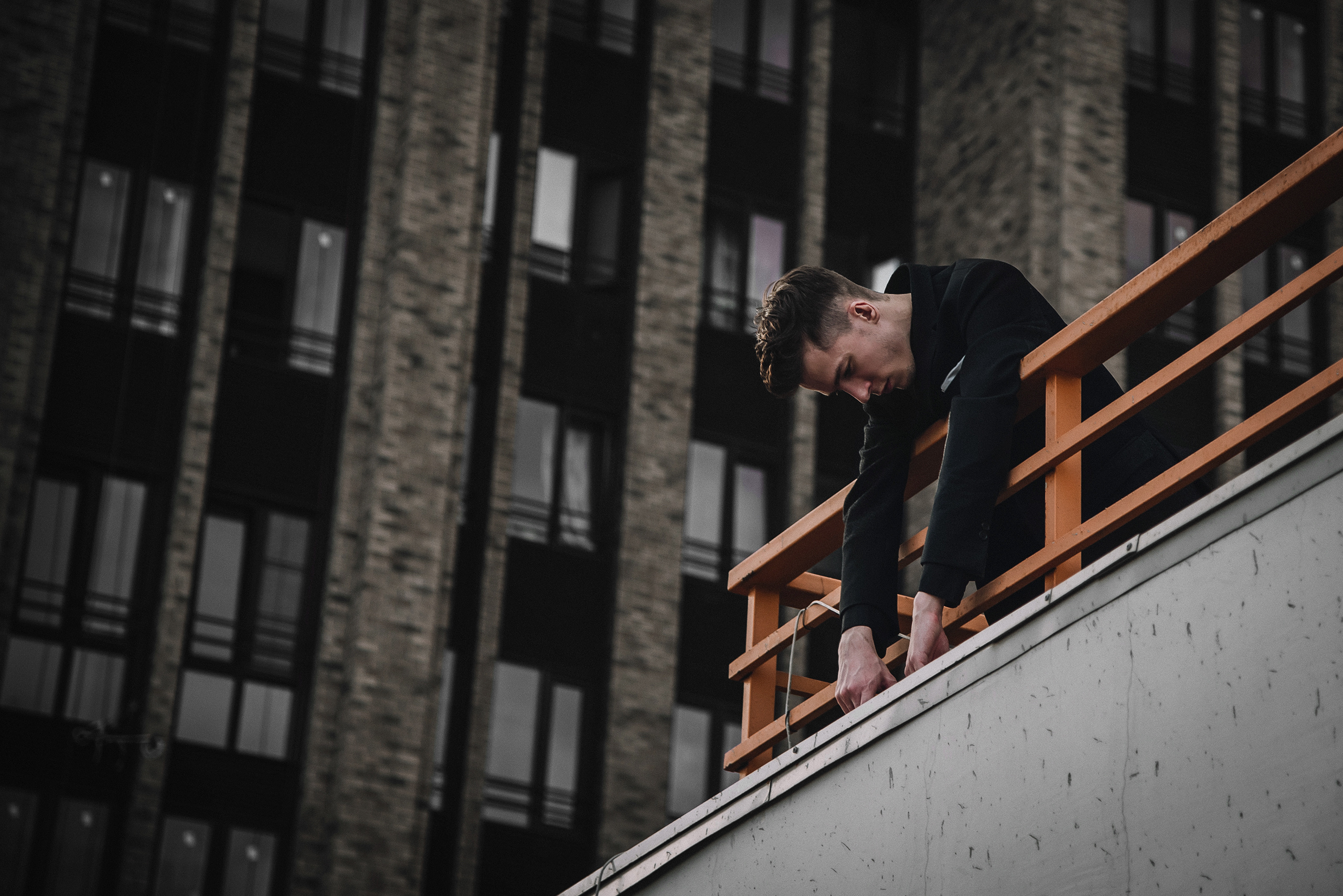 Мужская фотосессия на улице. Свадебный и индивидуальный фотограф Никита Роут | Москва