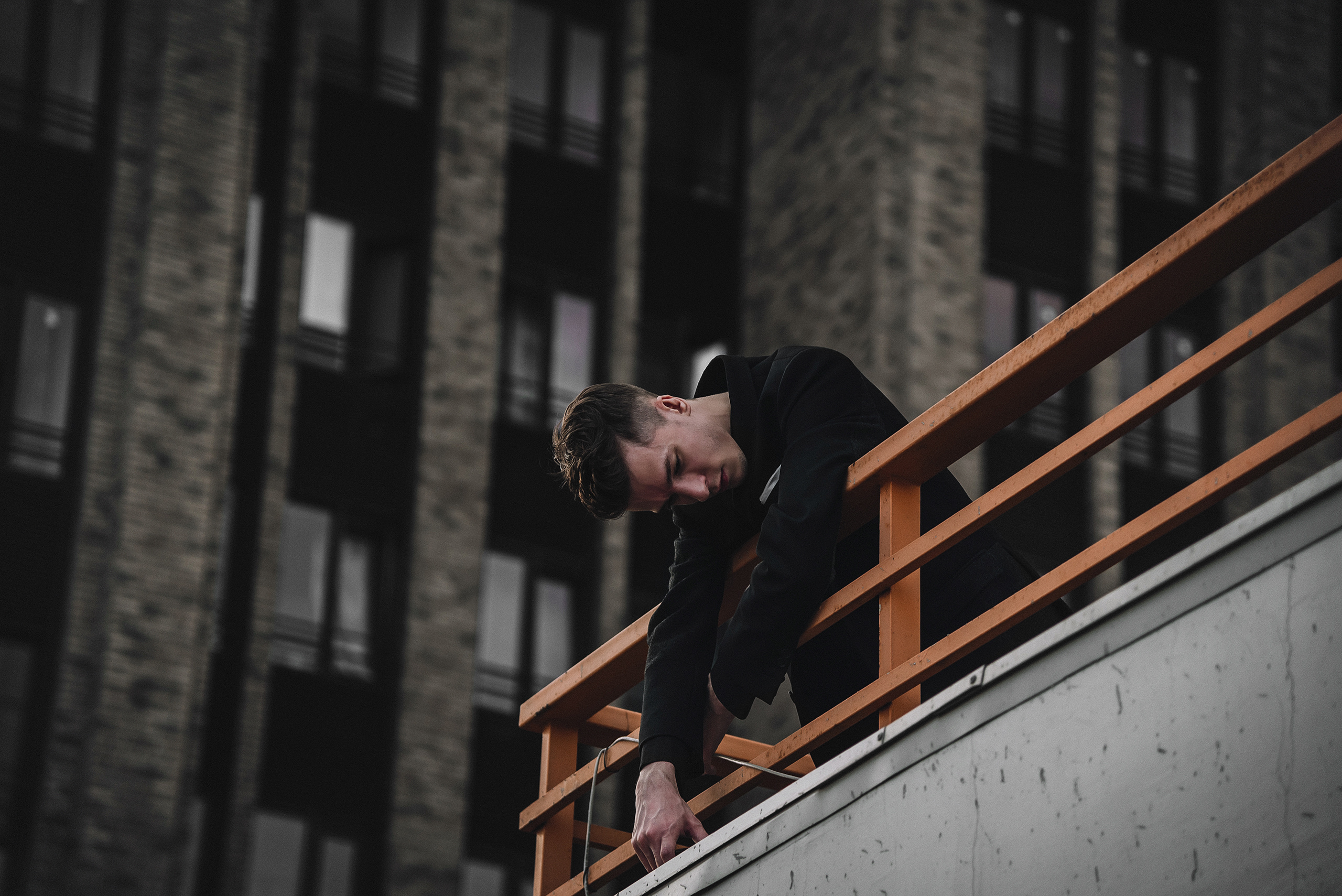 Мужская фотосессия на улице. Свадебный и индивидуальный фотограф Никита Роут | Москва