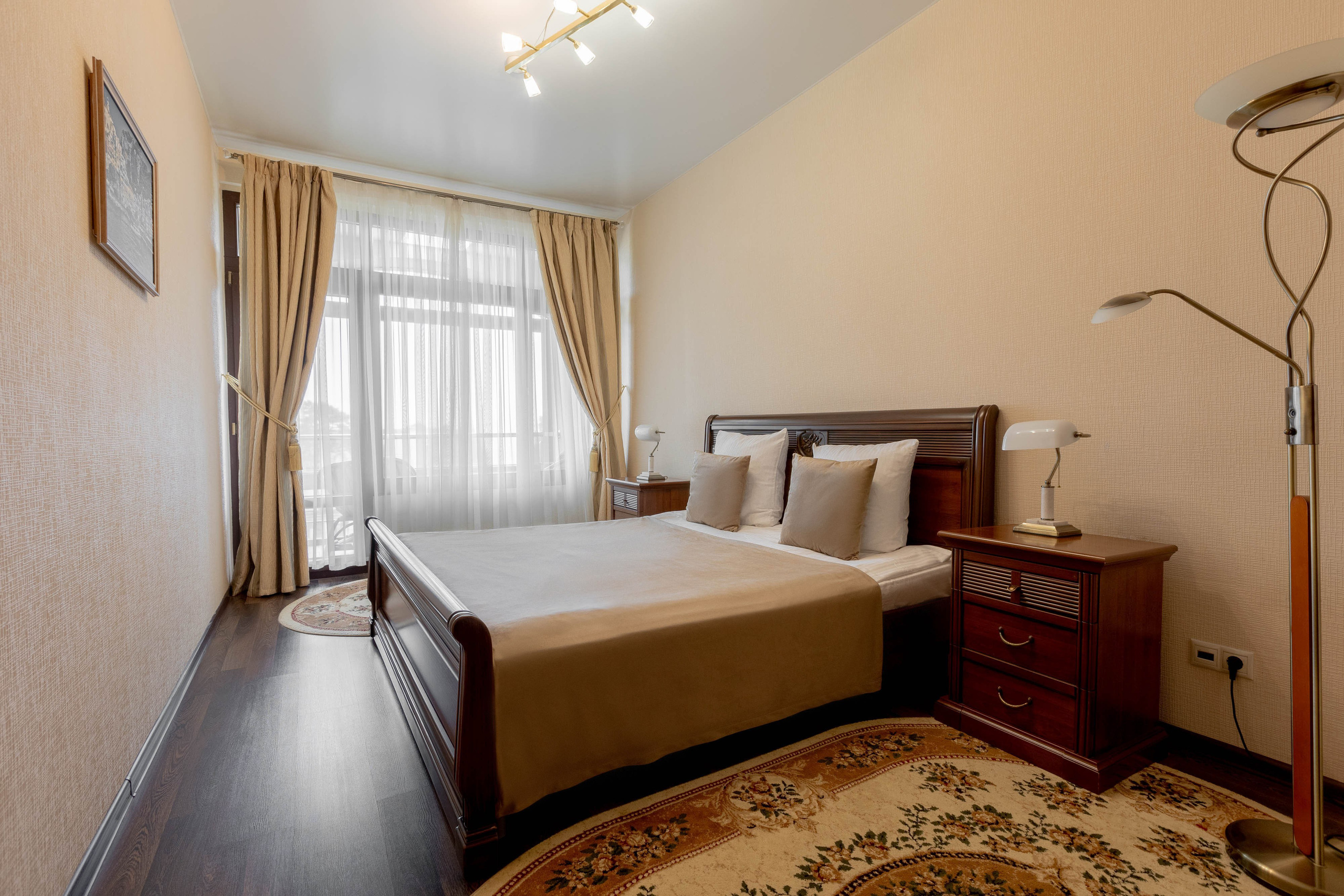 ДОМ МОСКВЫ. Семейный фотограф на крещение и венчание