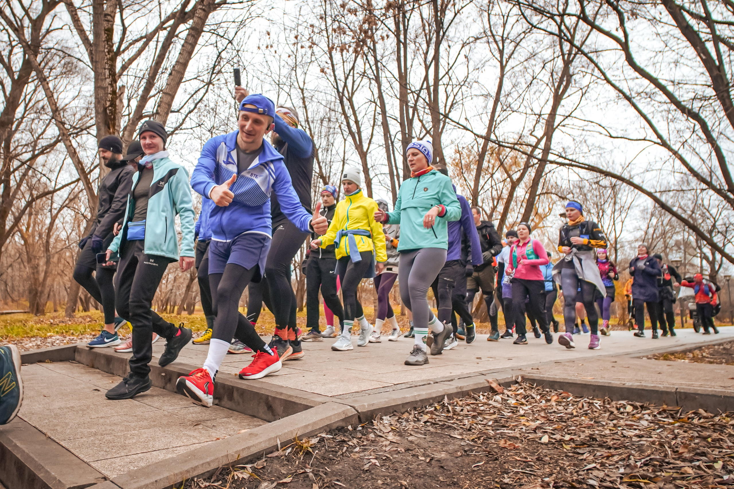 #марафонудома #яuzarun 2024 2-я петля, группа 6:30. Роман Капилюшов. Бег. Фото. Видео. г. Люберцы
