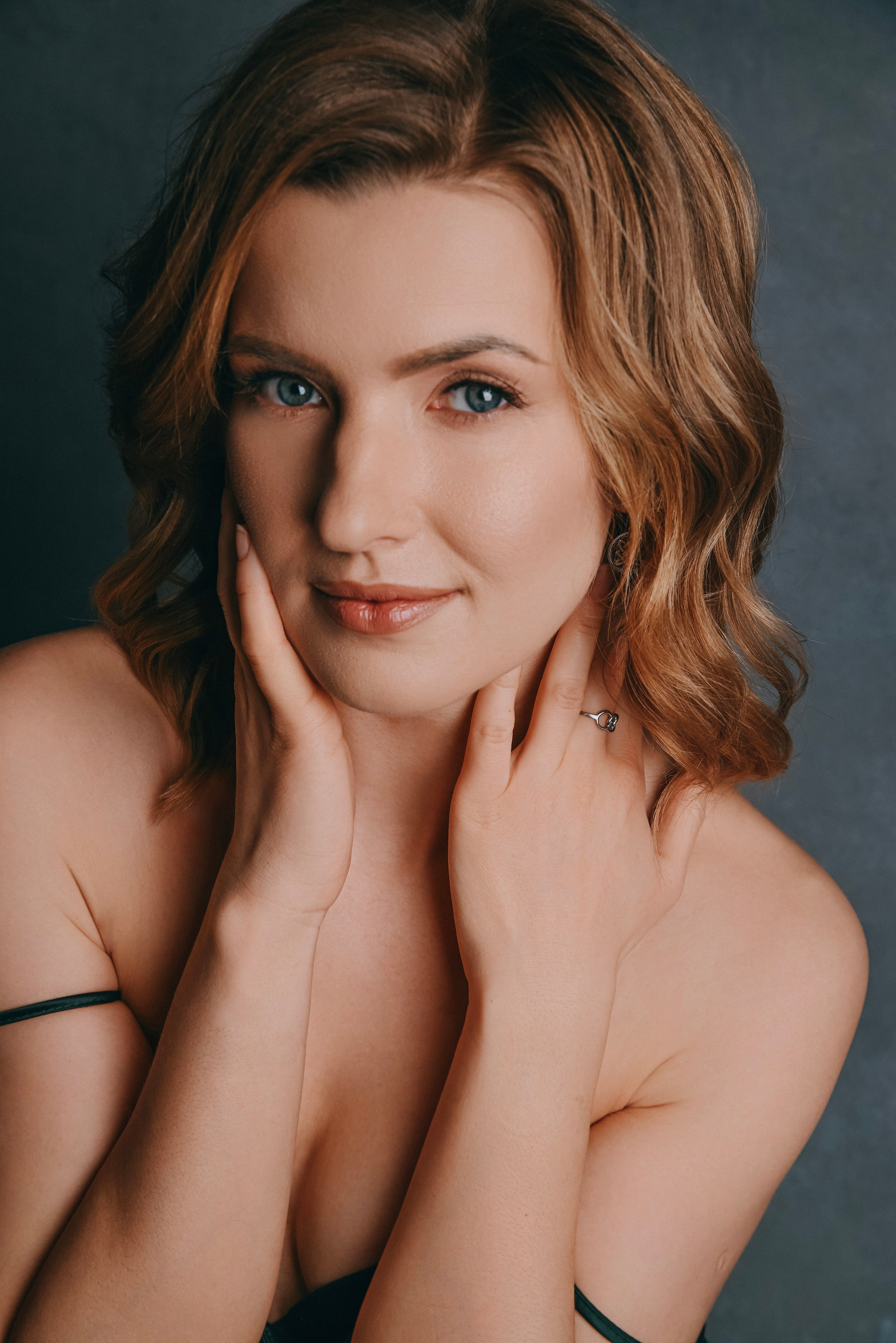 Студийная фотосессия в Кургане. Свадебный и семейный фотограф Любава в Кургане