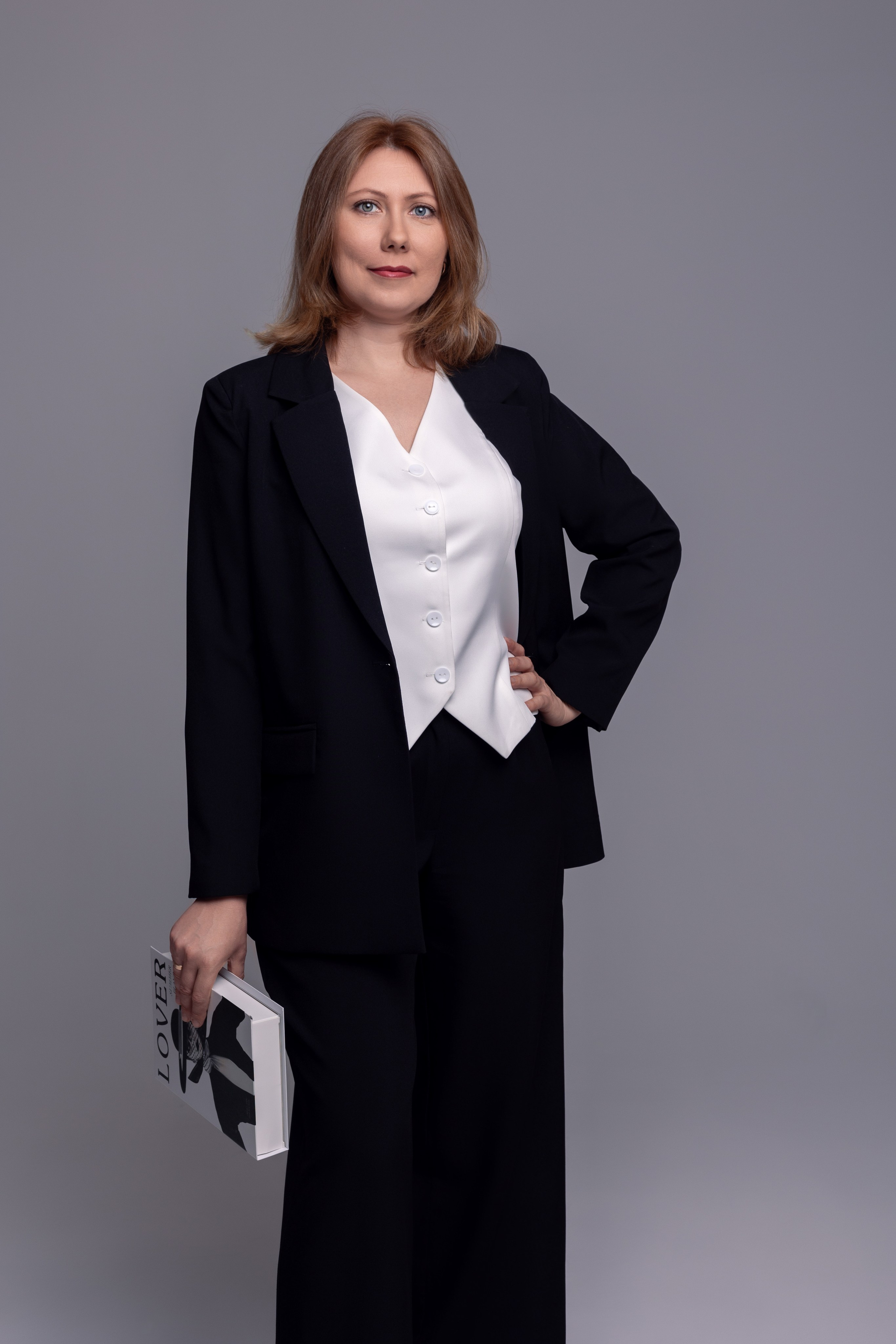 Гибридная фотосессия для психолога в Казани | Кейс с контентом для нейросетей. Контент фотограф Казань Татьяна Горина