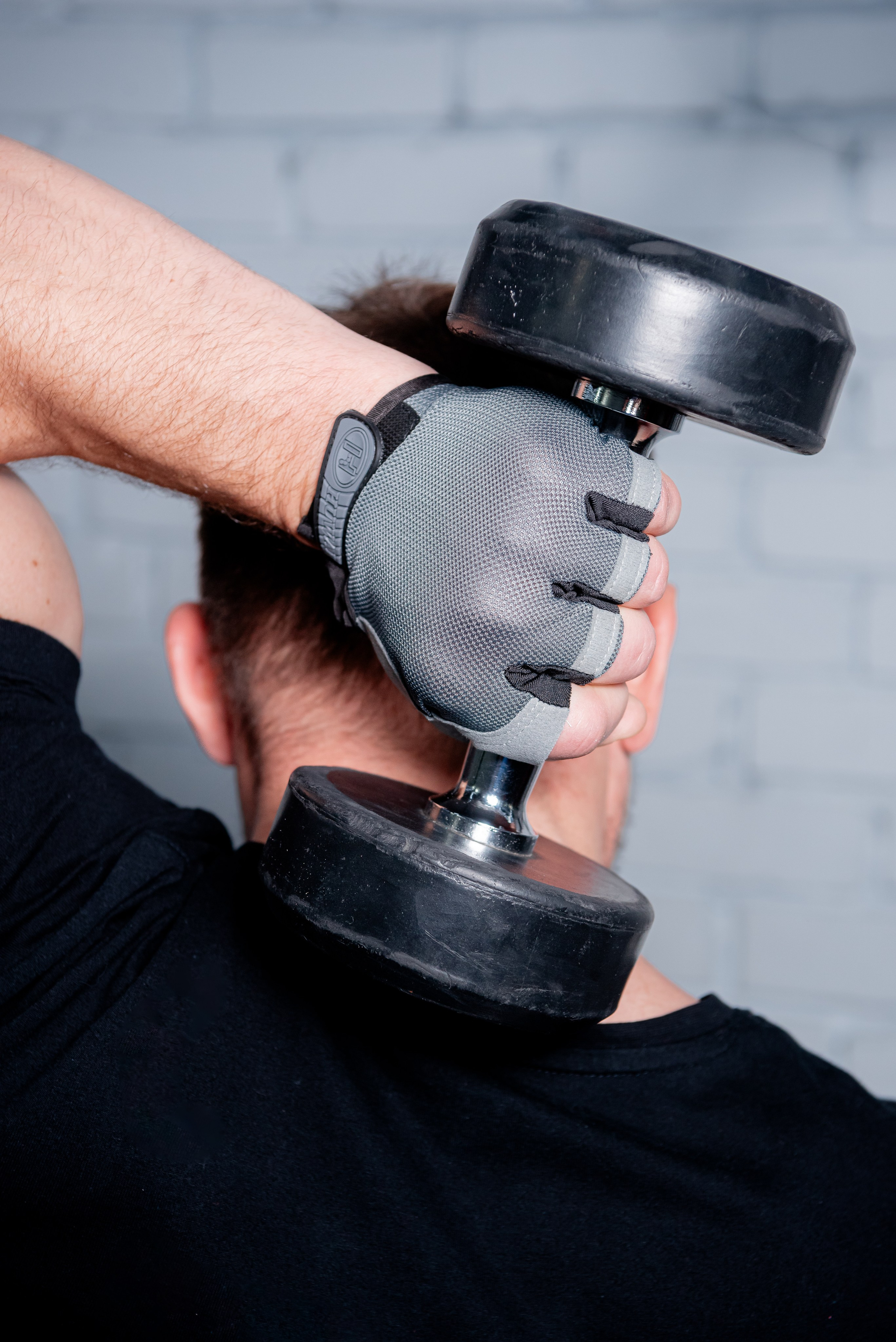 Перчатки для занятий спортом. Фотограф в Волгограде и Волжском Александр Горбань