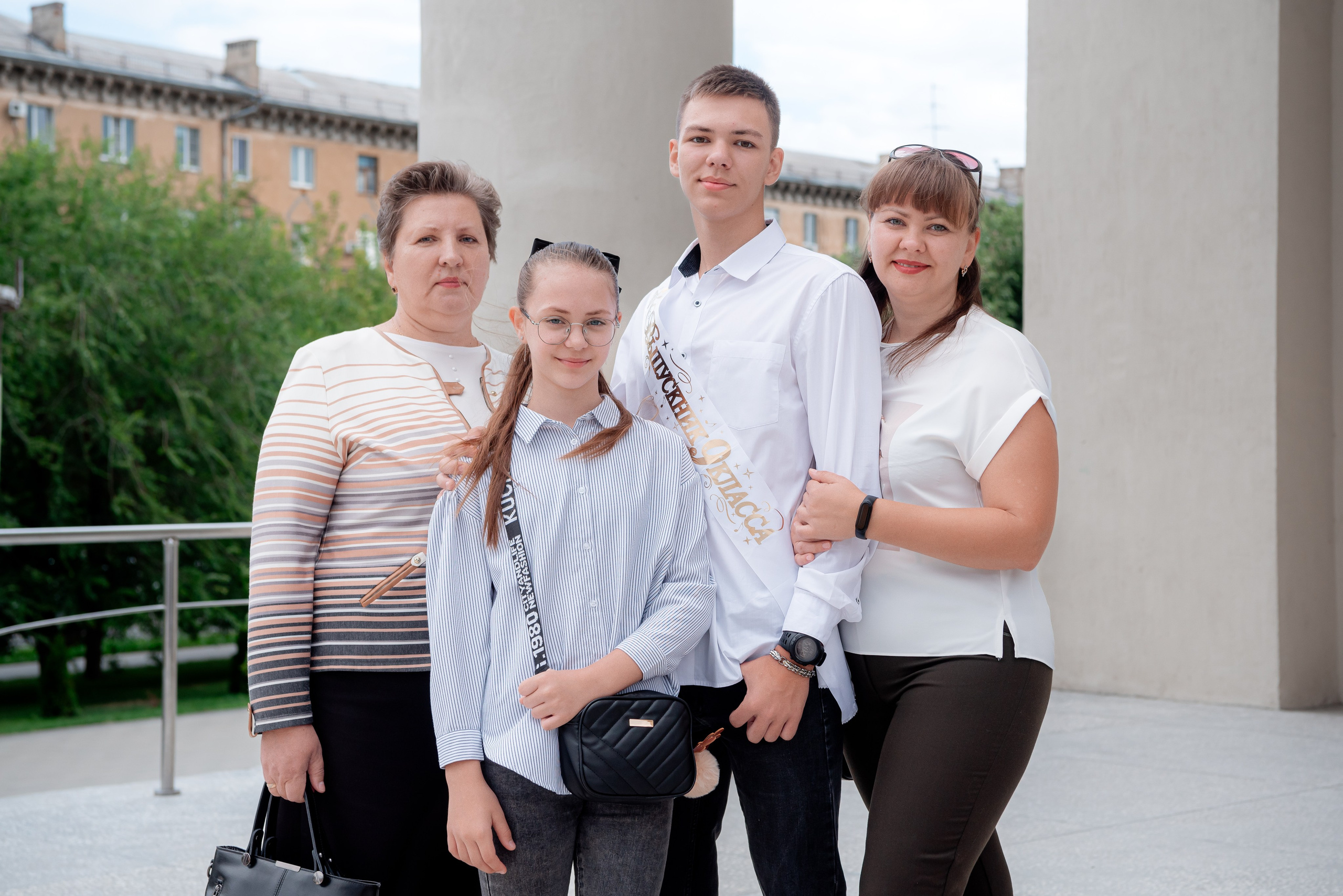 86 школа. Вручение. ДК Тракторозаводского района. Фотограф в Волгограде и Волжском Александр Горбань