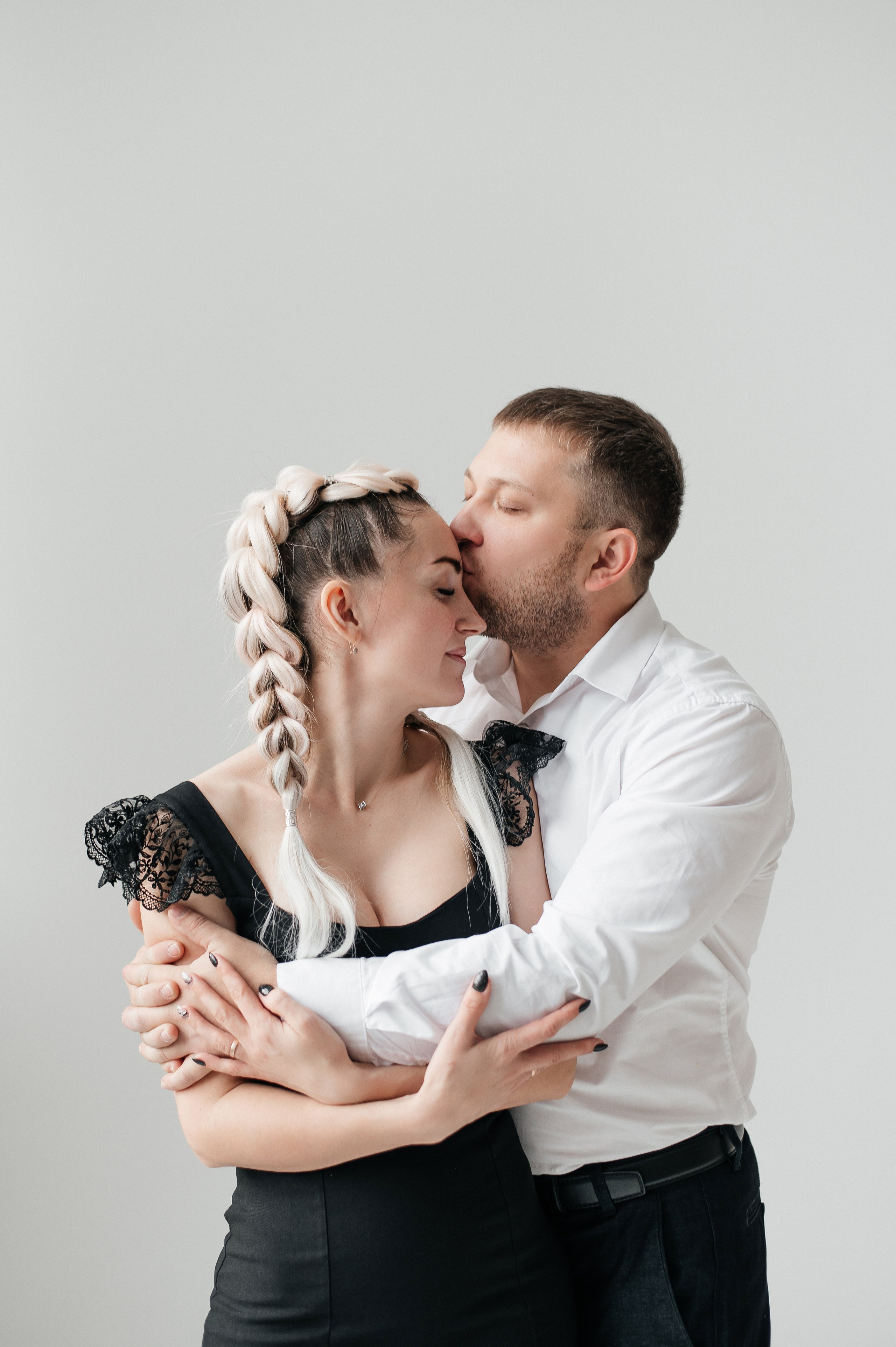 Смотреть в одну сторону. Свадебный и семейный фотограф в Красноярске Виктория Тимонина