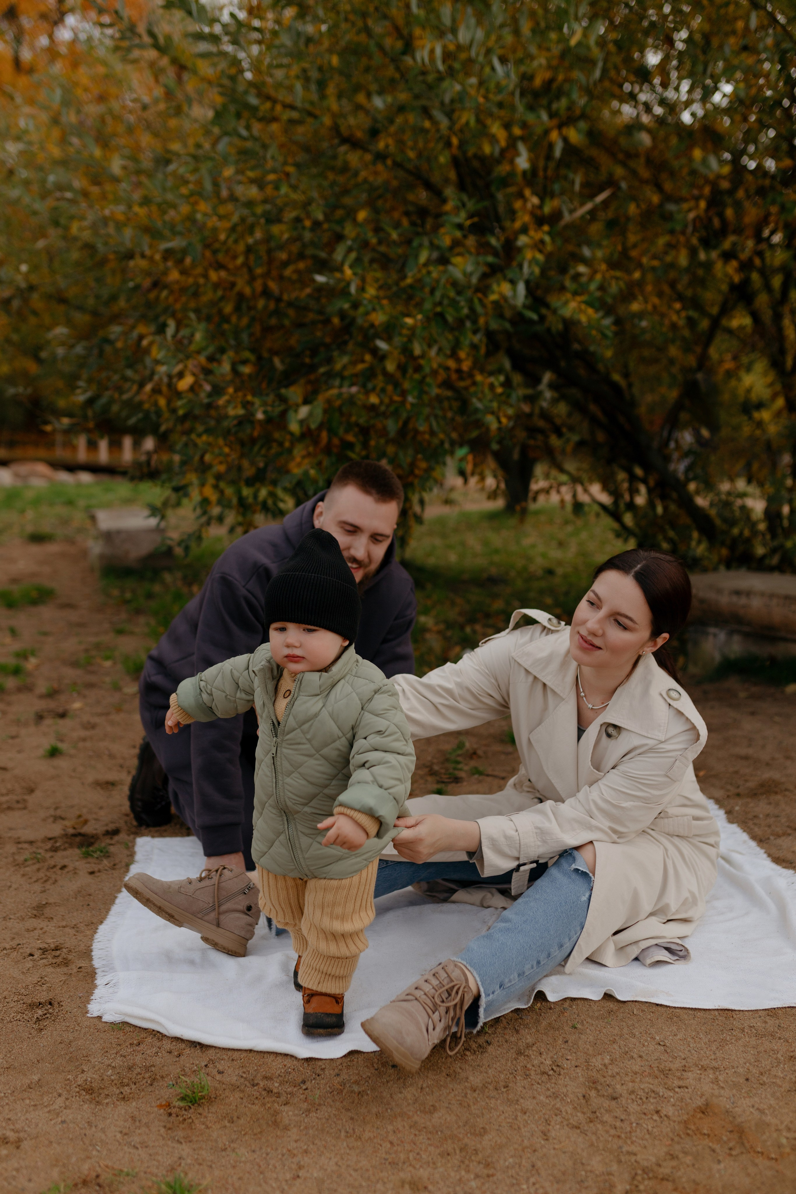 Семейная осенняя фотосессия. Сестры Карабаза. Фотографы и ретушеры в Москве и Санкт-Петербурге