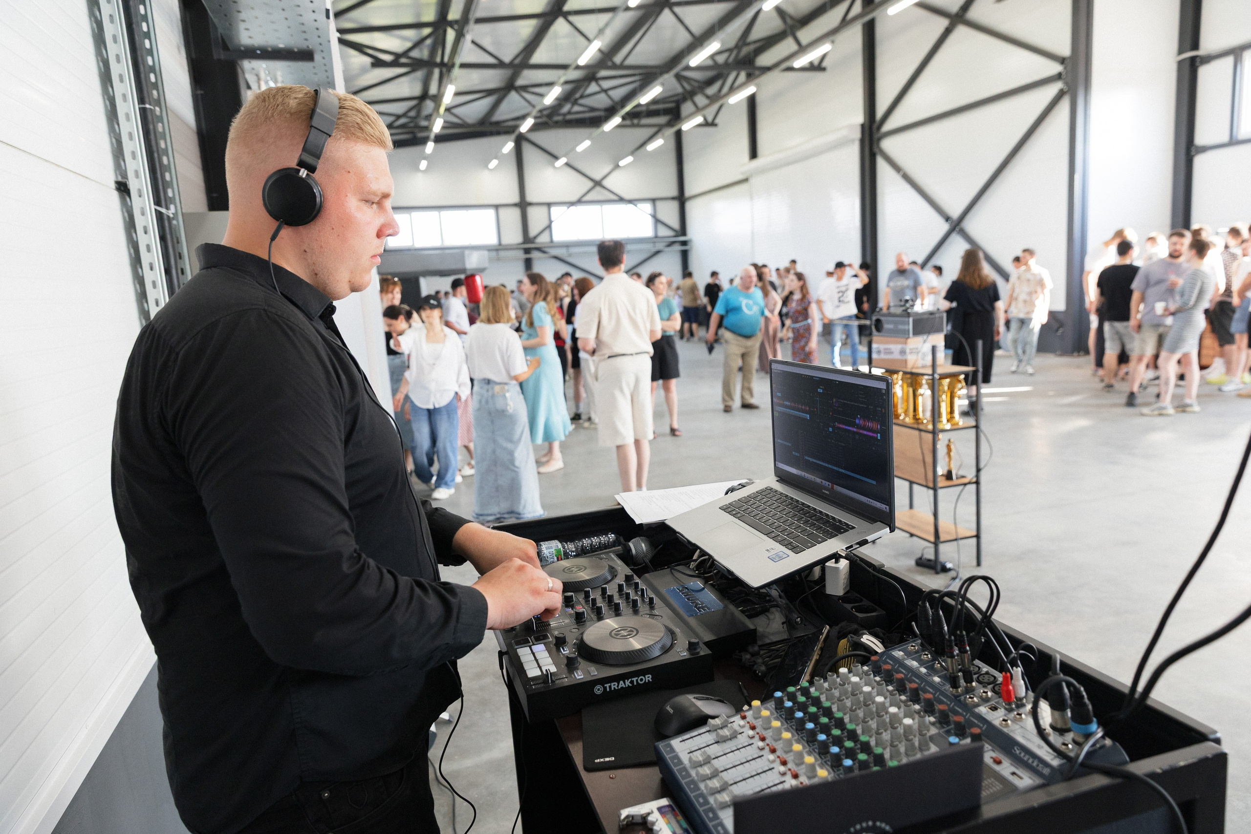 Alpha Hookah. Свадебный и репортажный фотограф в Санкт-Петербурге Николай Голованов