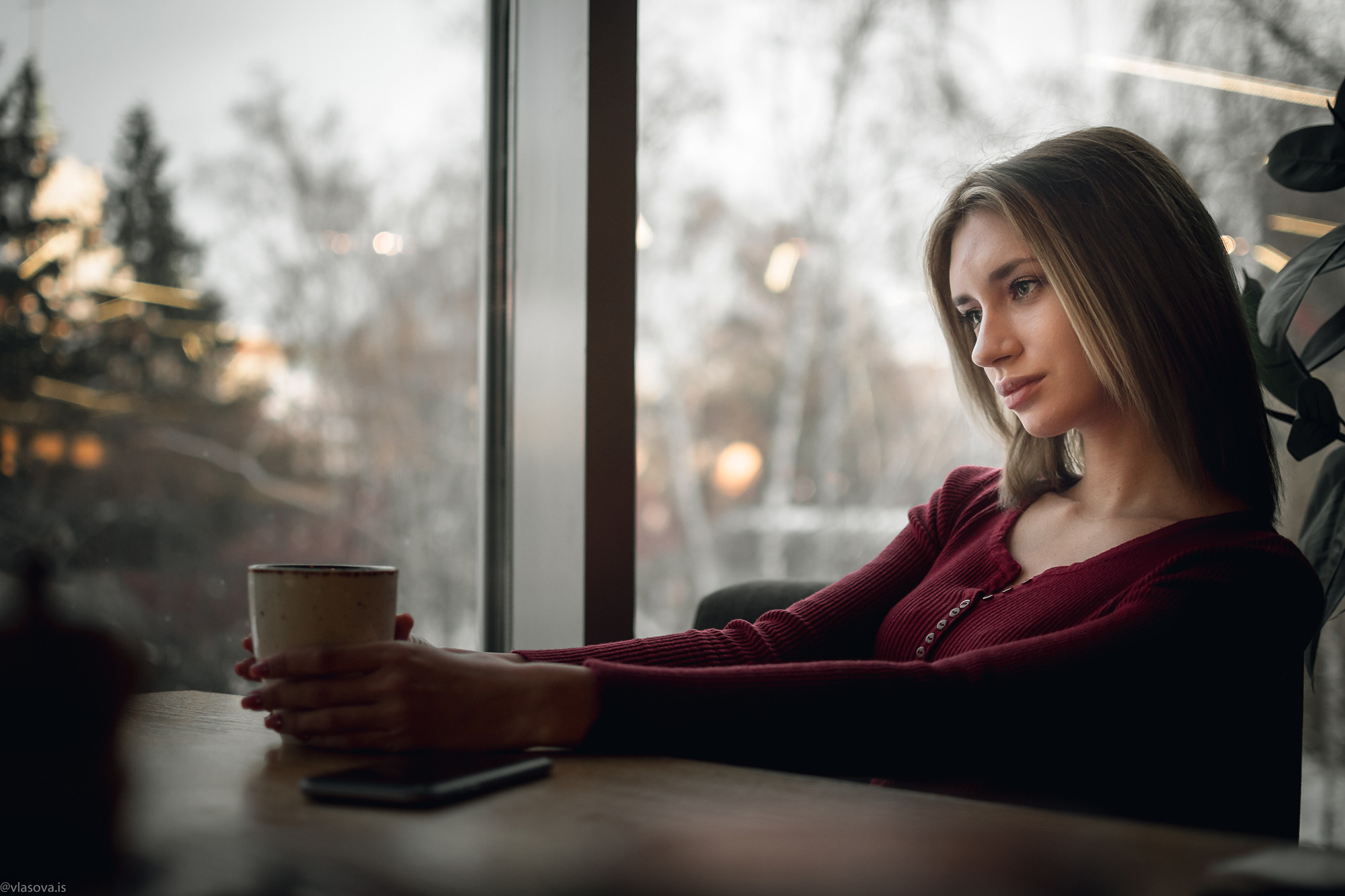 Шерше ля фам (женские портреты улица). Спортивный и портретный фотограф