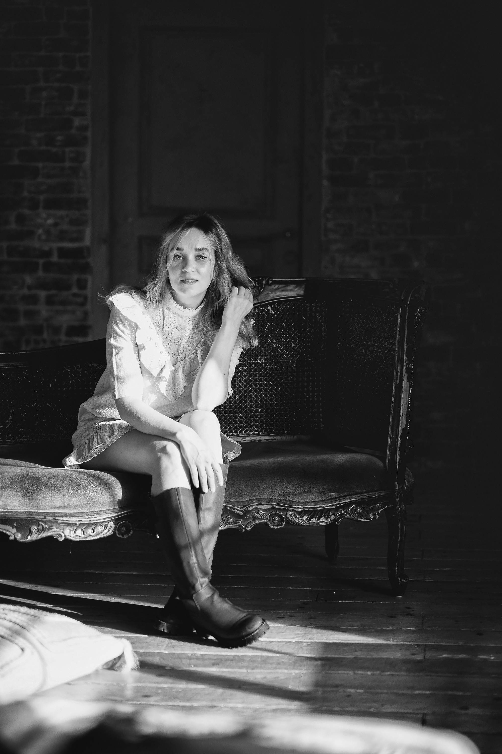 в трусах и рубашке фотосессия