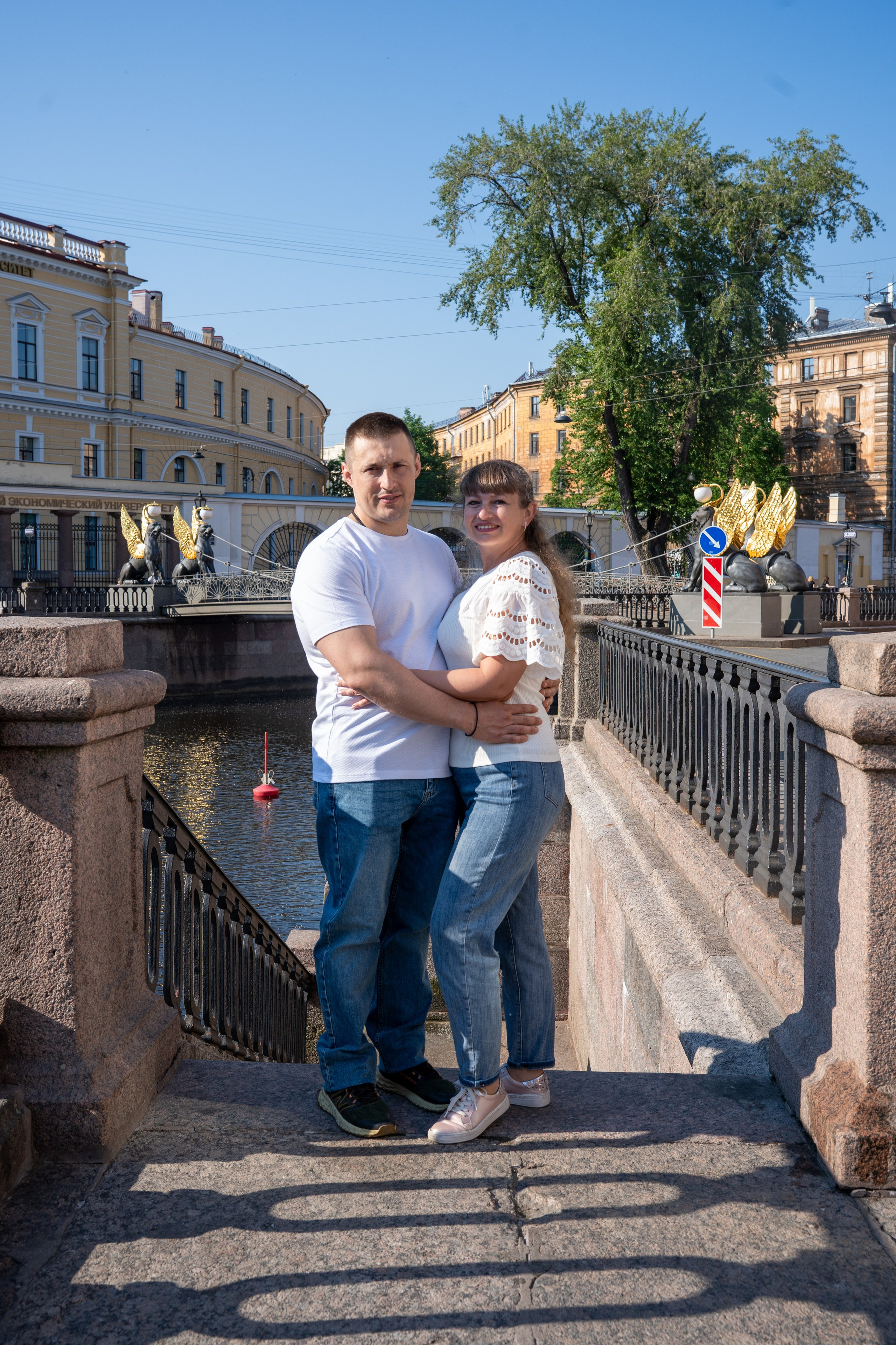 Фотопрогулка для семьи по достопримечательностям Питера. Студийный и портретный фотограф в САНКТ-ПЕТЕРБУРГЕИрина Махаон