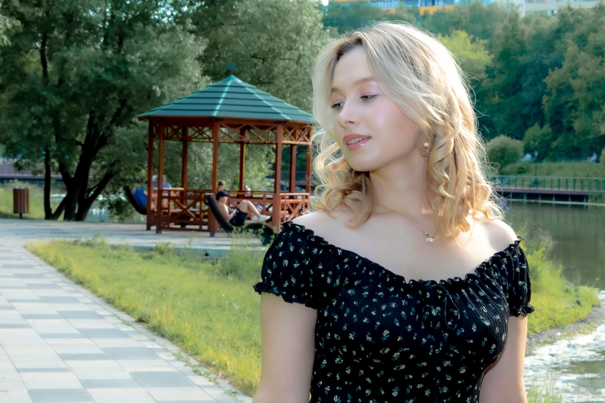 Портреты с прогулки. Свадьбы, портретная, предметная съемка. Фотограф Александр К