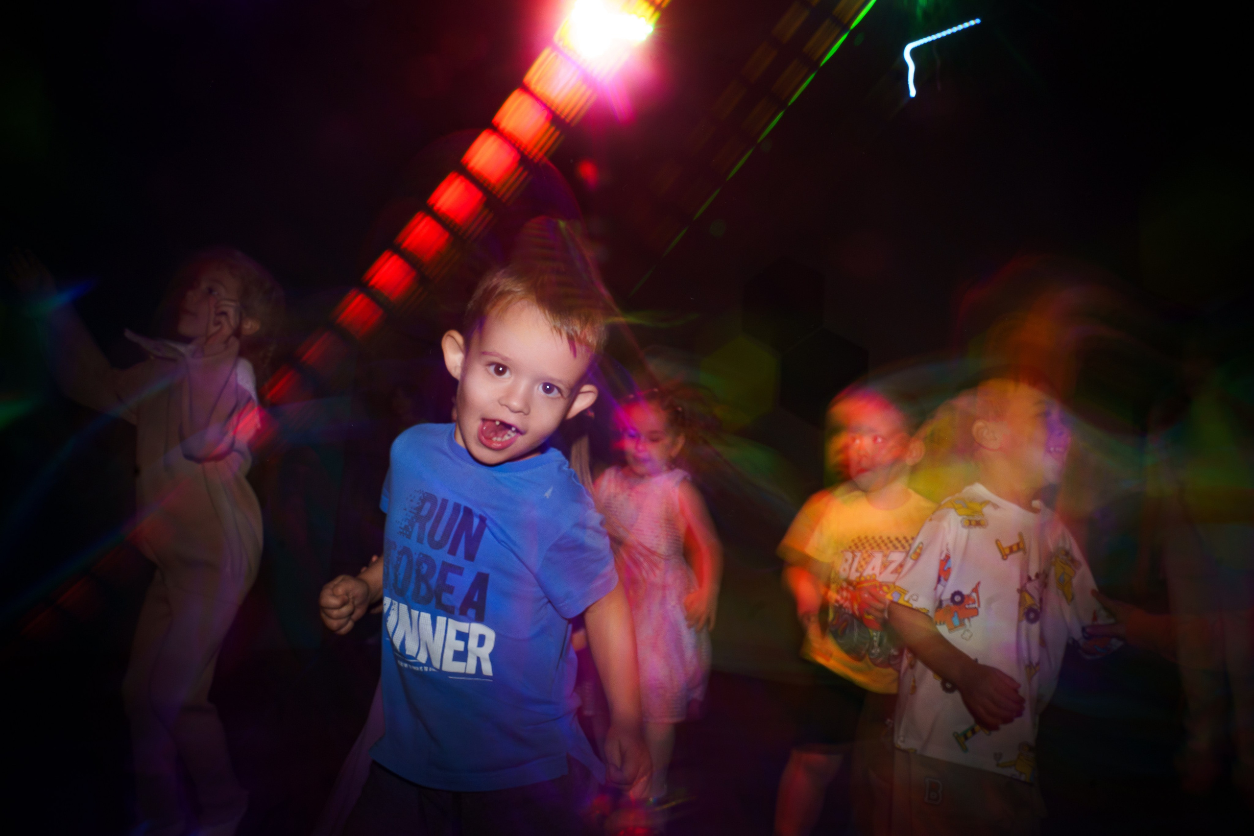 Дни Рождения в Labirint. Детский и семейный фотограф в Красноярске Настя Ярош