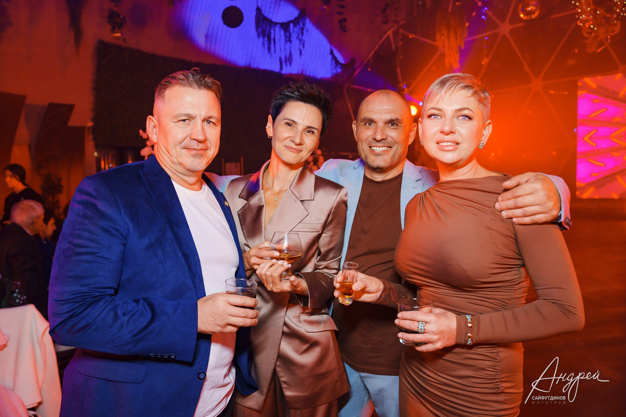 Фотоотчёт и бэкстейдж свадебной фотосессии. Свадебный и семейный фотограф в Ростове-на-Дону. Андрей Сайфутдинов