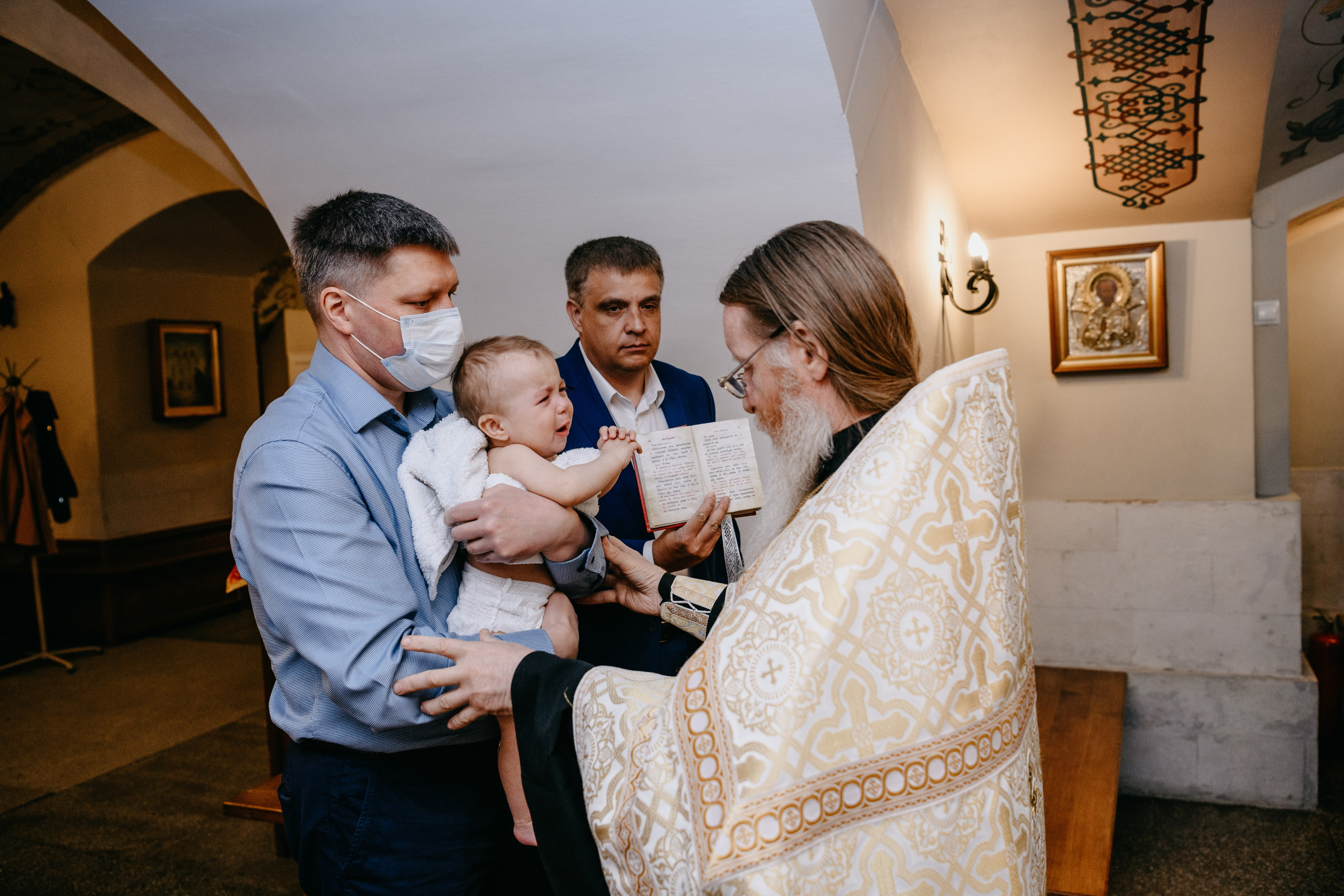 Крещение Александра. Фотограф на выписку из роддома в Москве и МО