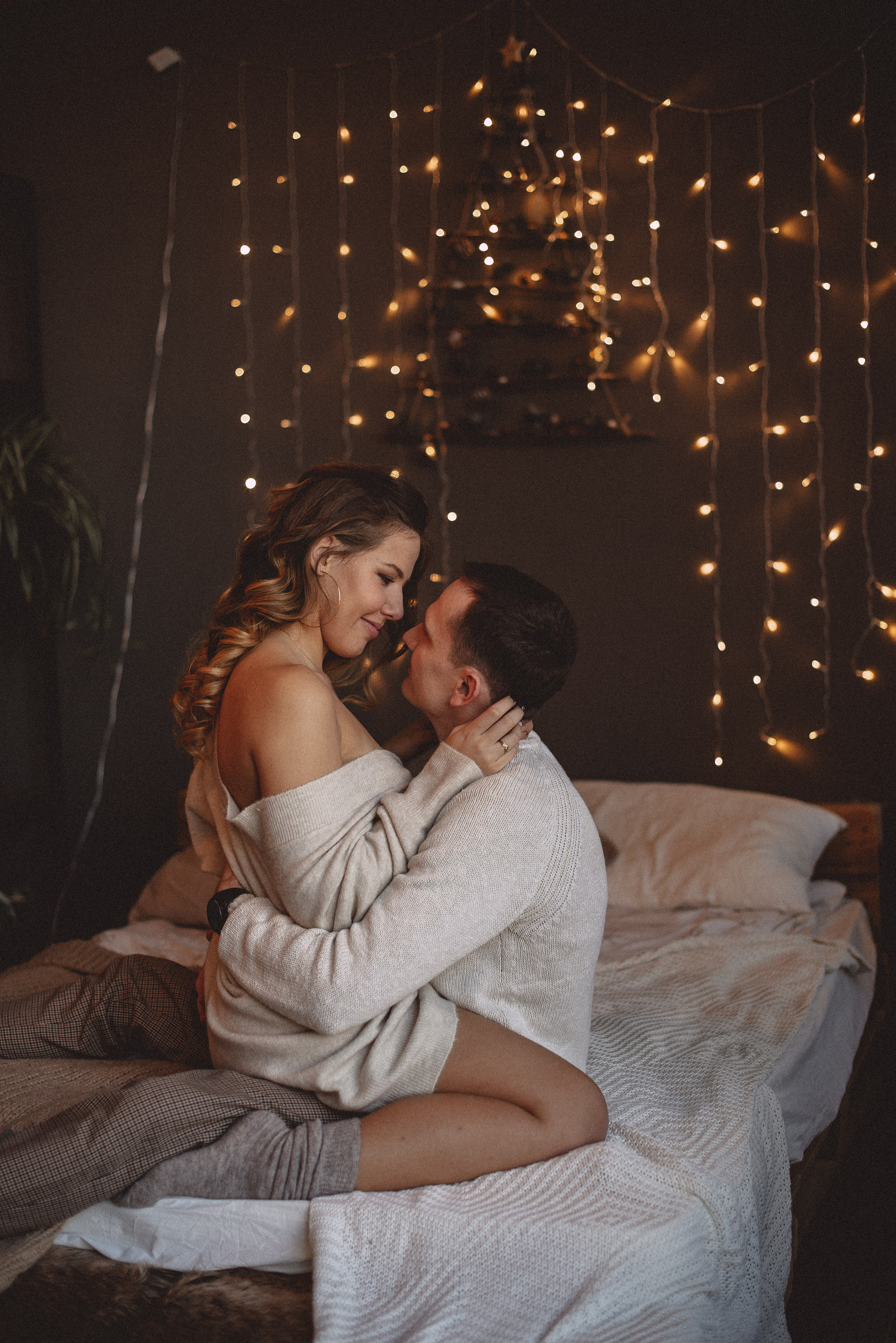 Новогодняя фотосессия Лавстори в студии. Семейная фотосессия Бутово Москва фотограф Алина Морщагина