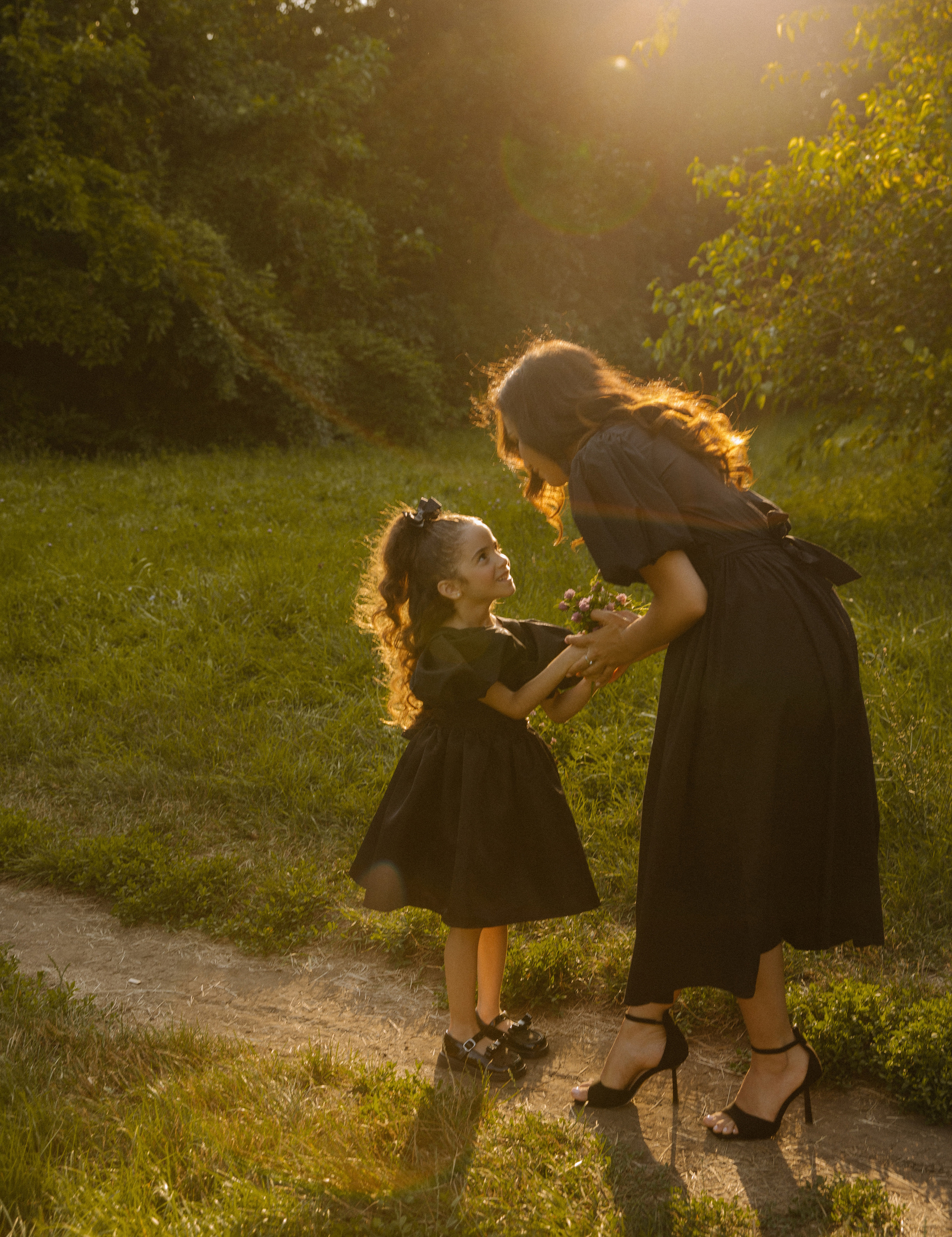 Семейная съёмка на закате в ботаническом саду. Фотограф в Краснодаре и Краснодарском крае