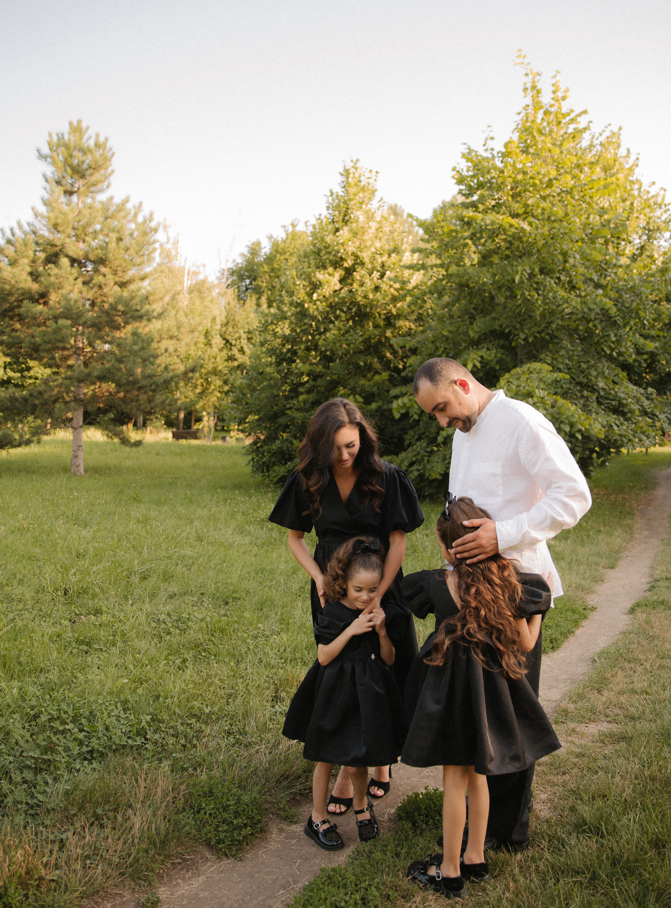 Семейная съёмка на закате в ботаническом саду. Фотограф в Краснодаре и Краснодарском крае