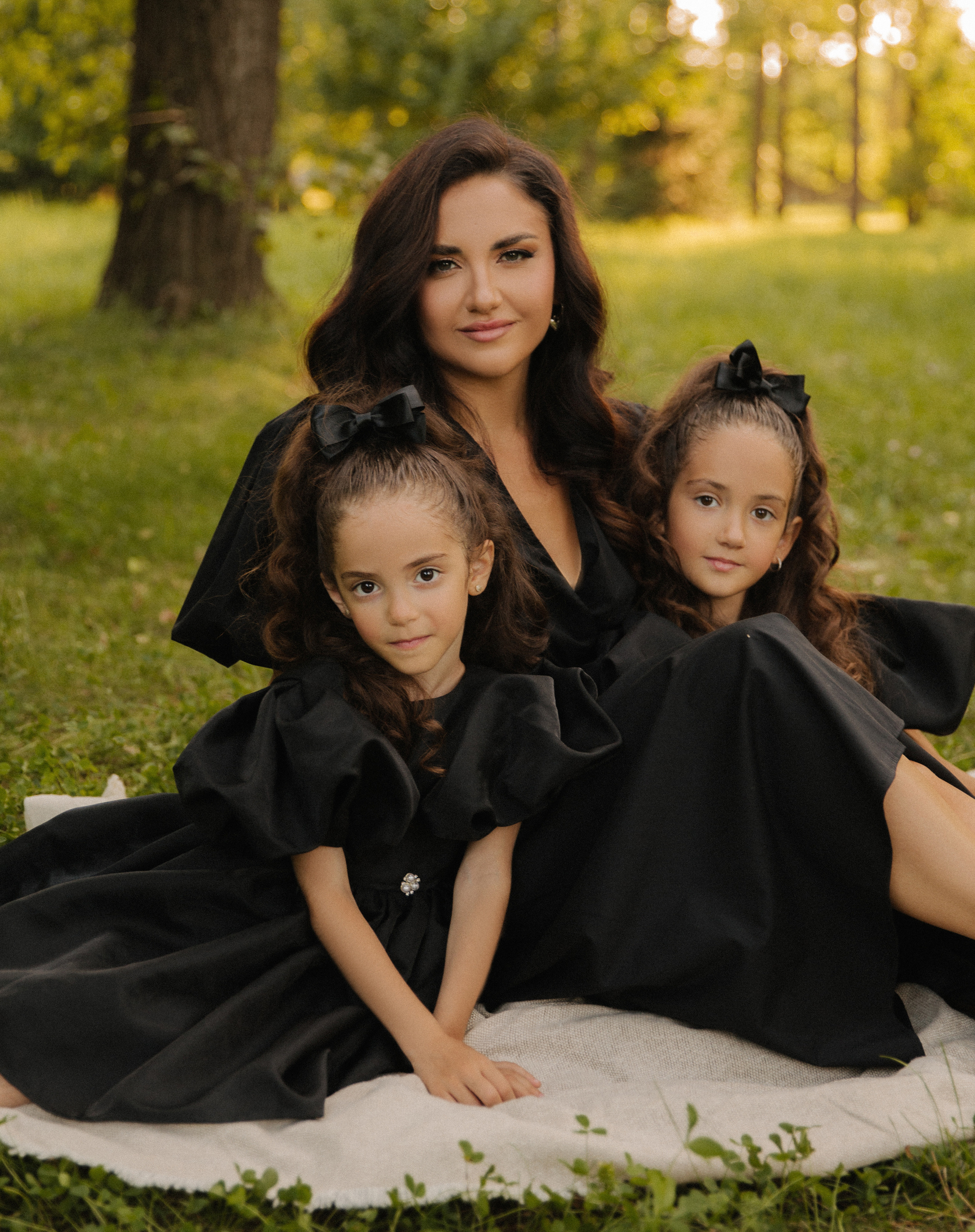 Семейная съёмка на закате в ботаническом саду. Фотограф в Краснодаре и Краснодарском крае