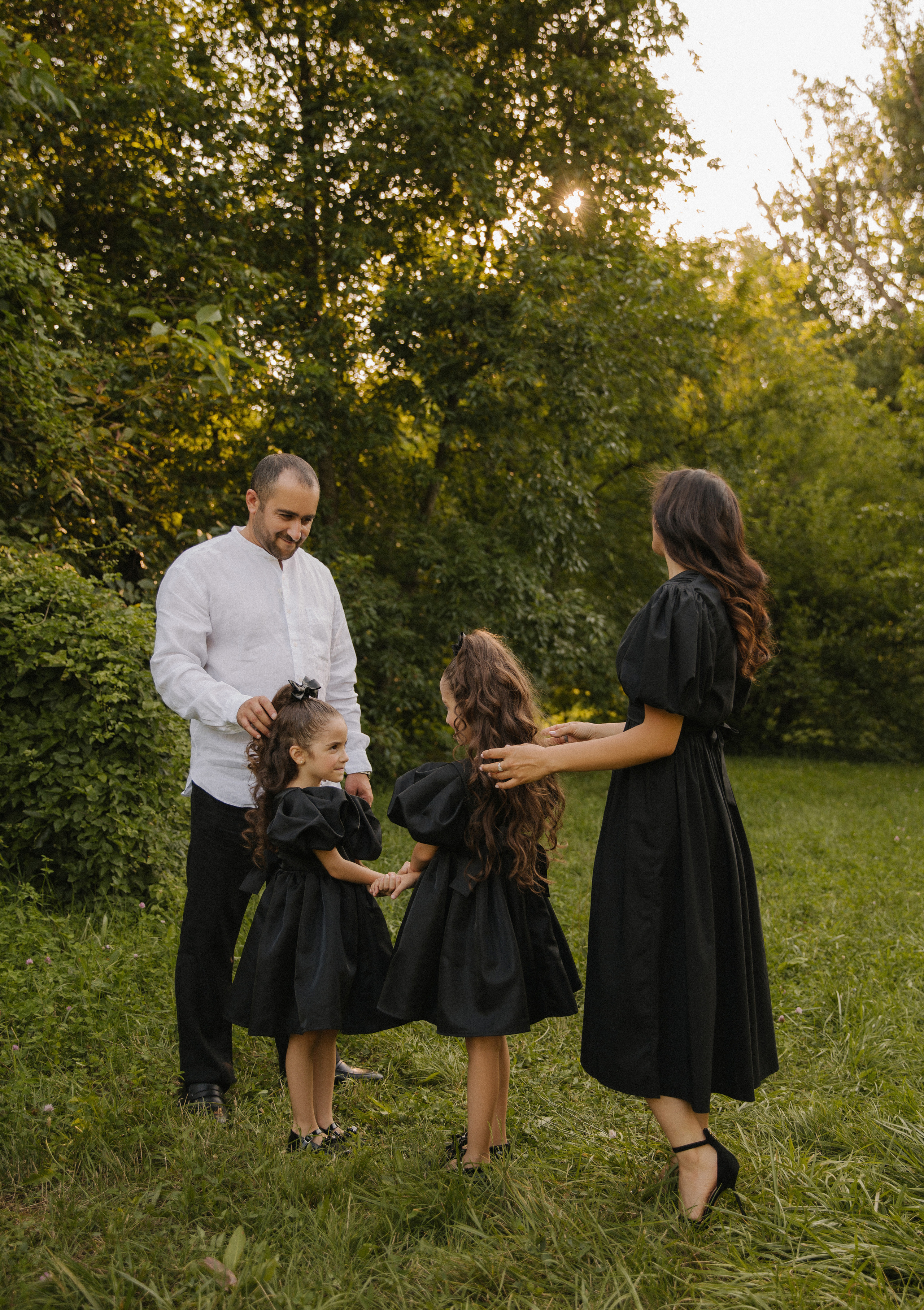 Семейная съёмка на закате в ботаническом саду. Фотограф в Краснодаре и Краснодарском крае