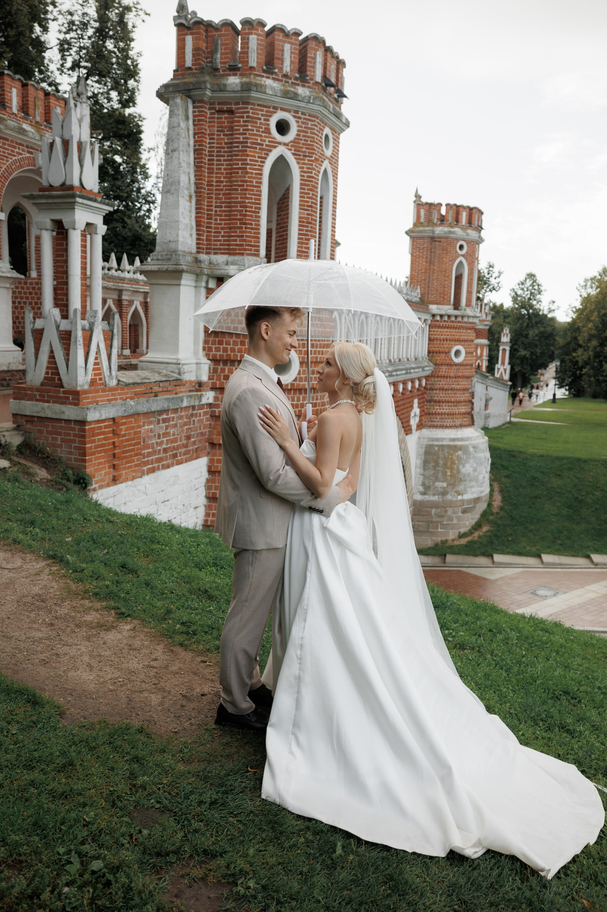 Отель «Милан», Шипиловский ЗАГС, прогулка в парке Царицыно. Свадебный и репортажный фотограф (Москва, Королев и другие)