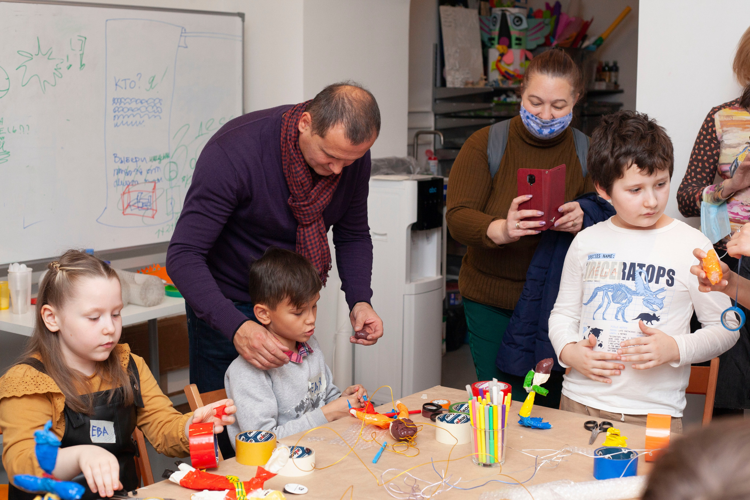 Детский мастер-класс в ММОМА. Stanislav Baryshev — People. Emotions. Atmosphere