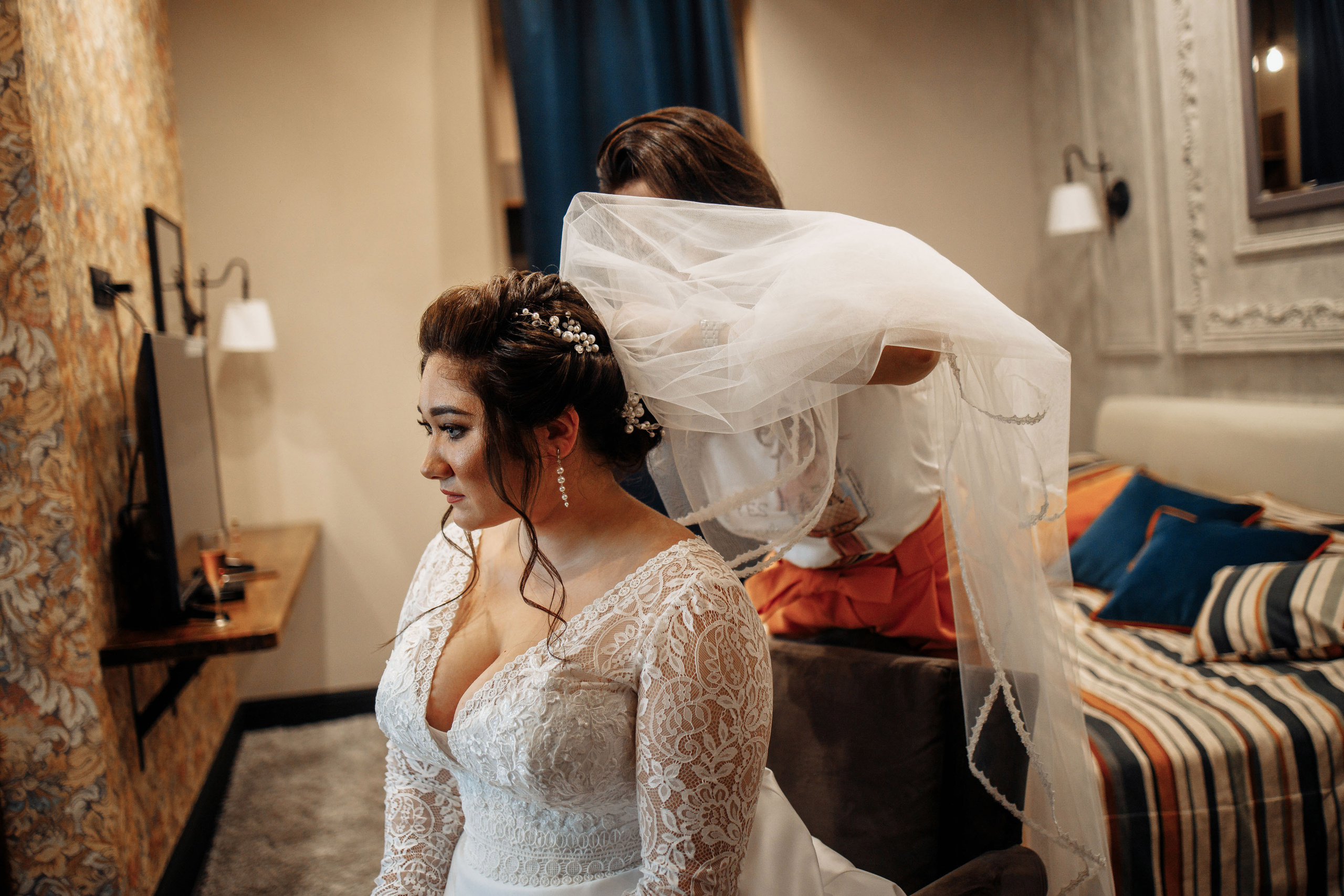 Свадебная прогулка в деревне Рай. Фотограф Вашкевич Денис. Свадебный фотограф Вашкевич Денис