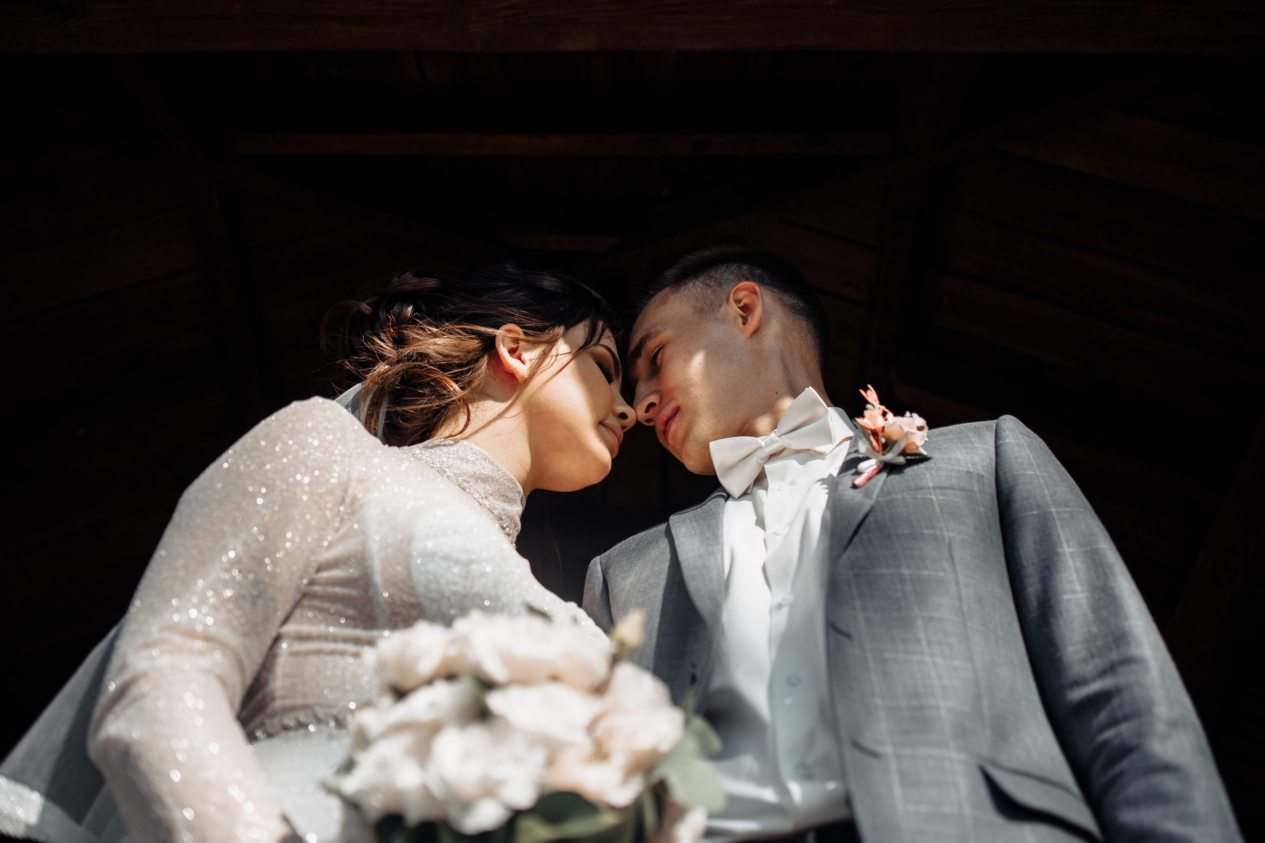 Свадебная прогулка в Высоком Смоленск. Фотограф Денис Вашкевич. Свадебный фотограф Вашкевич Денис