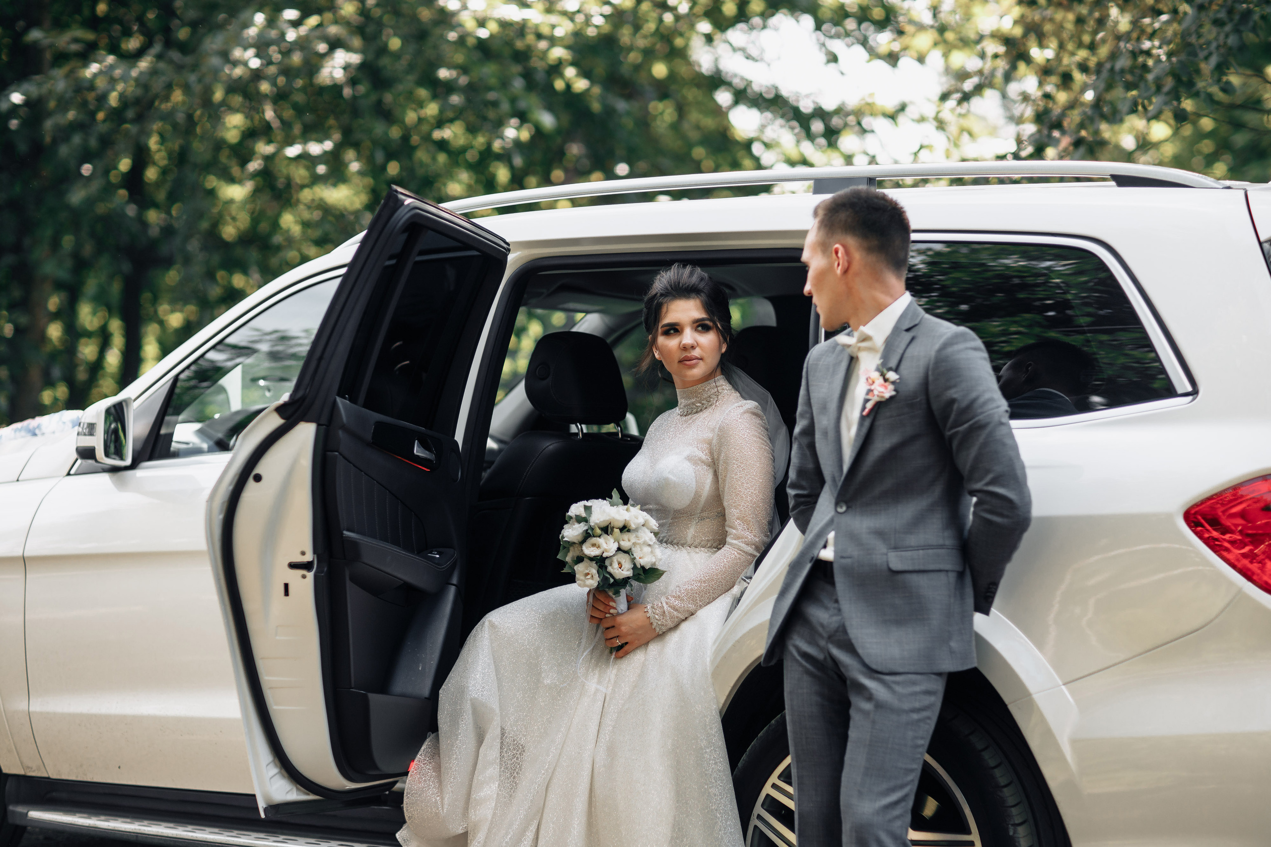 Свадебная прогулка в Высоком Смоленск. Фотограф Денис Вашкевич. Свадебный фотограф Вашкевич Денис