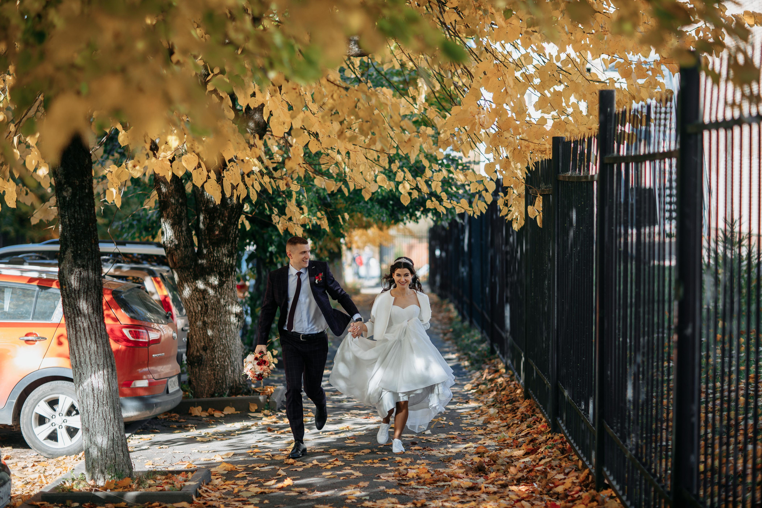 Свадебная прогулка. Свадебный фотограф Вашкевич Денис