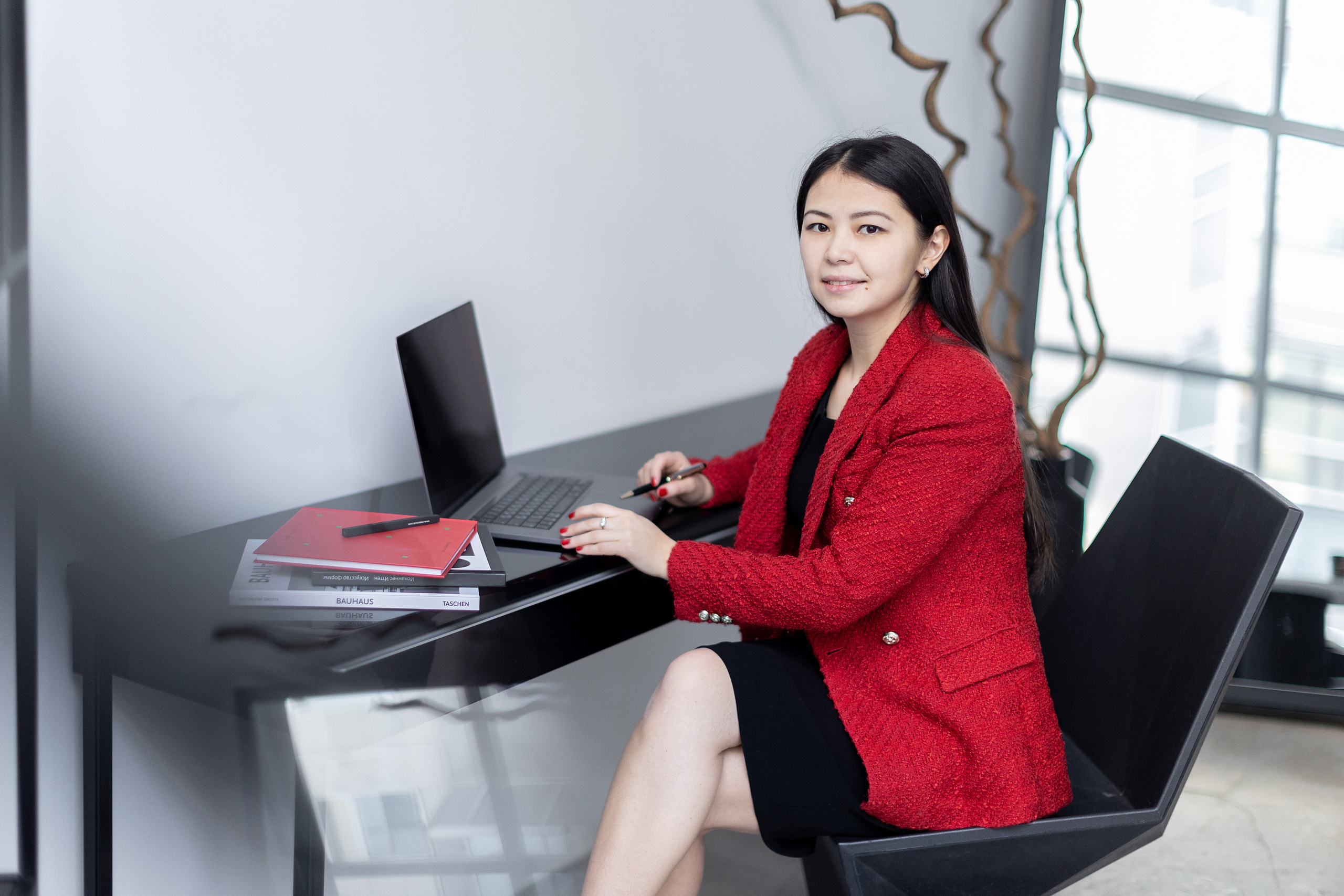 Веб-дизайнер. Свадебный и семейный фотограф