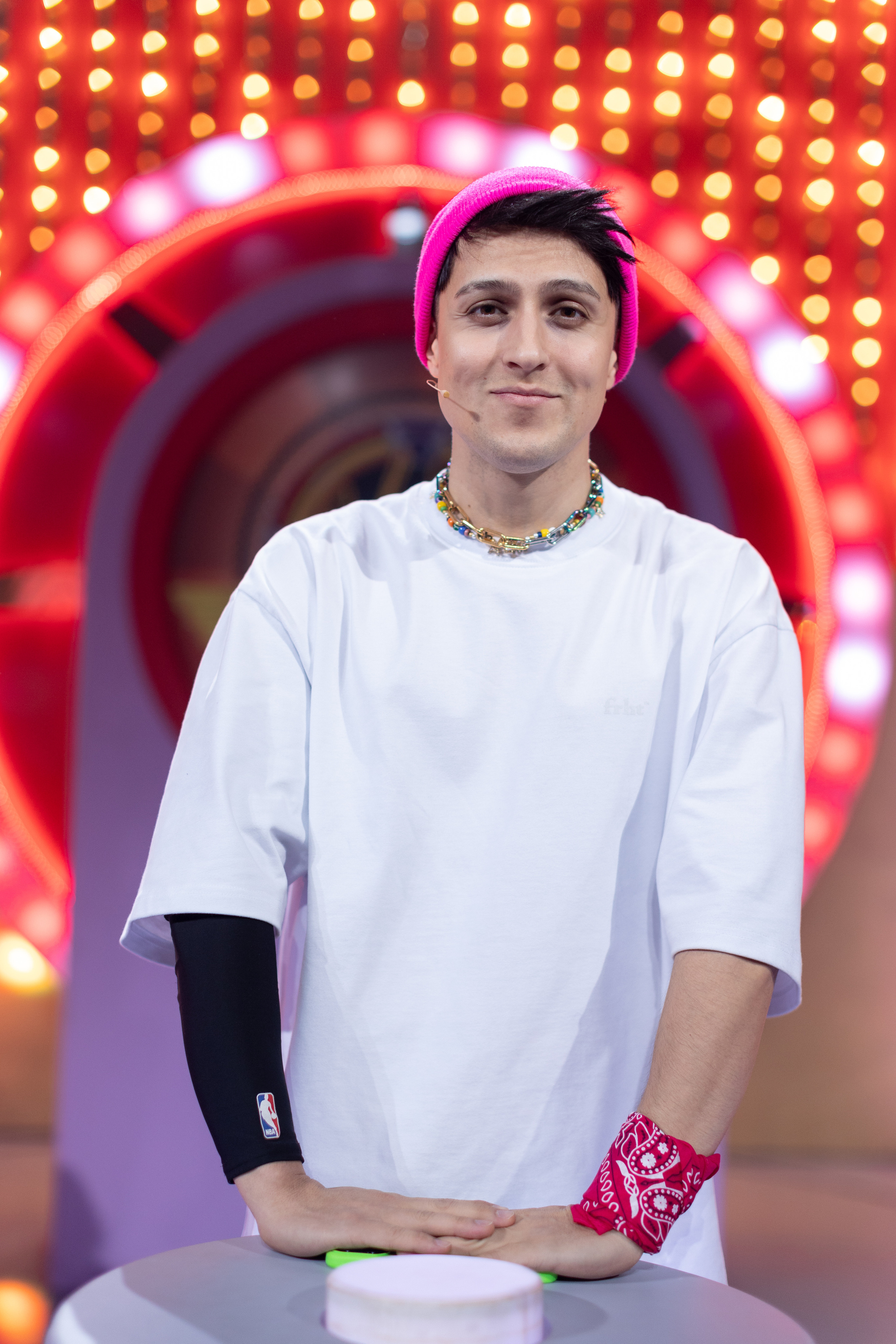 Угадай мелодию 2023. Свадебный и семейный фотограф