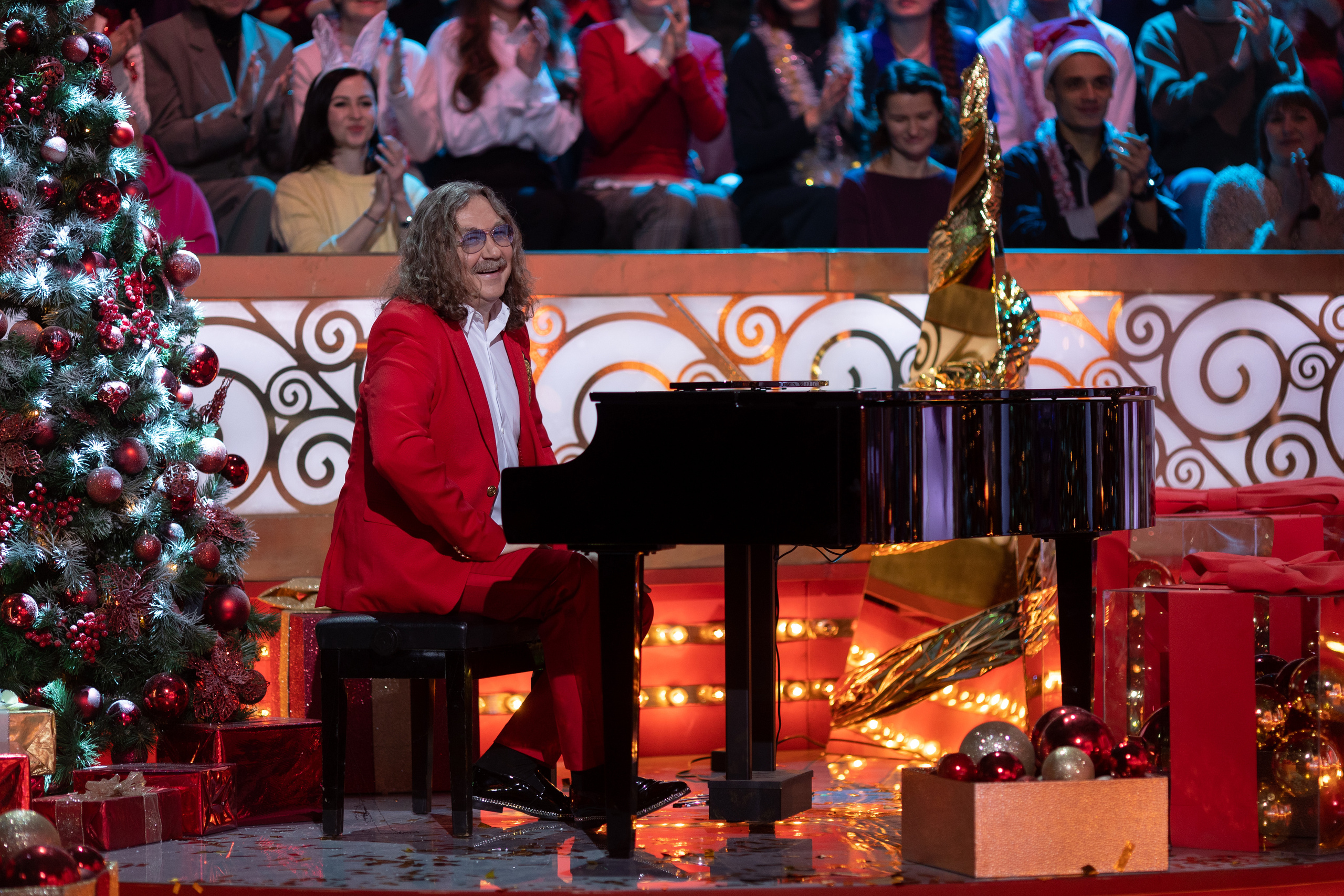 Угадай мелодию 2023. Свадебный и семейный фотограф