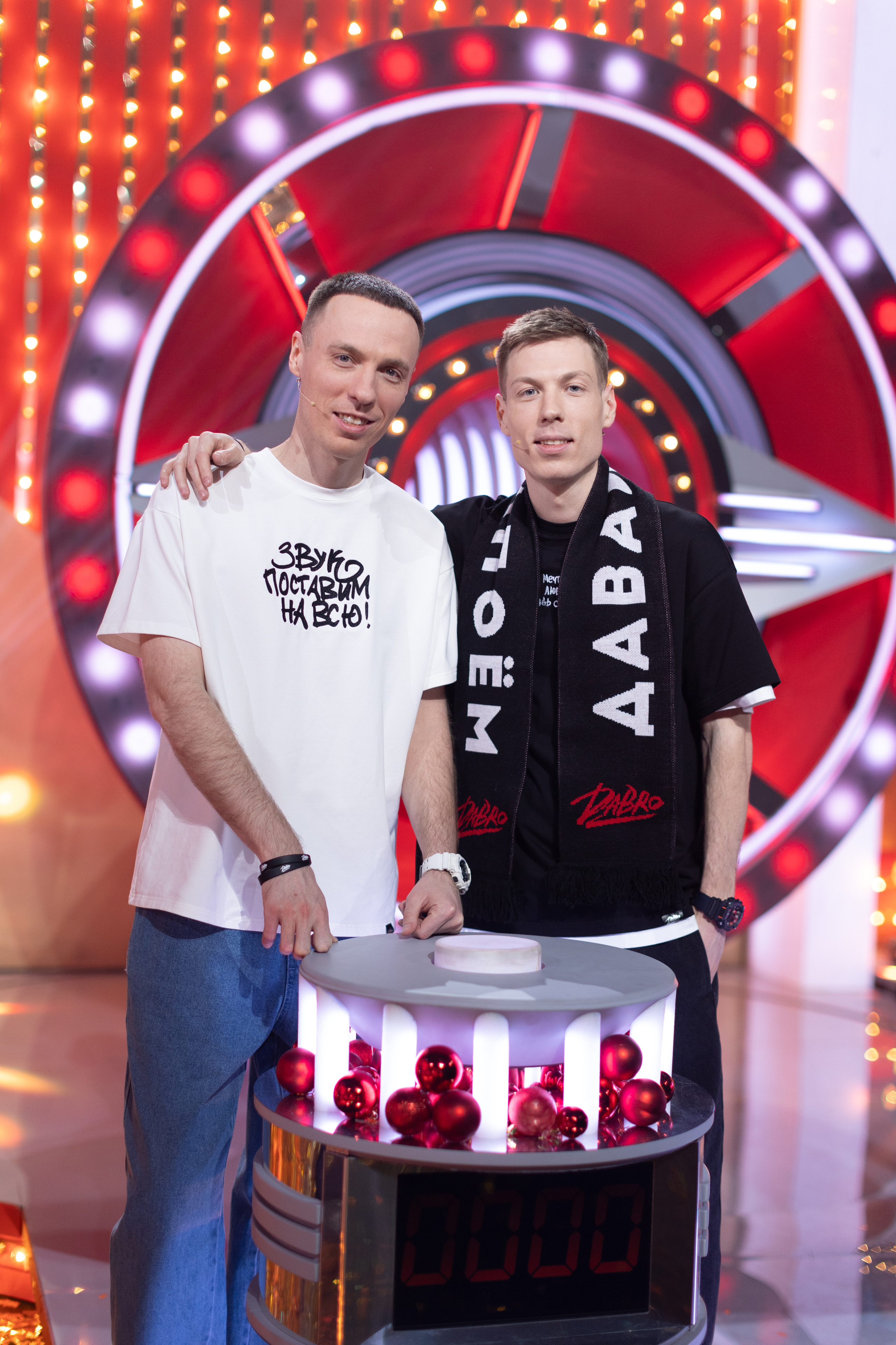 Угадай мелодию 2023. Свадебный и семейный фотограф