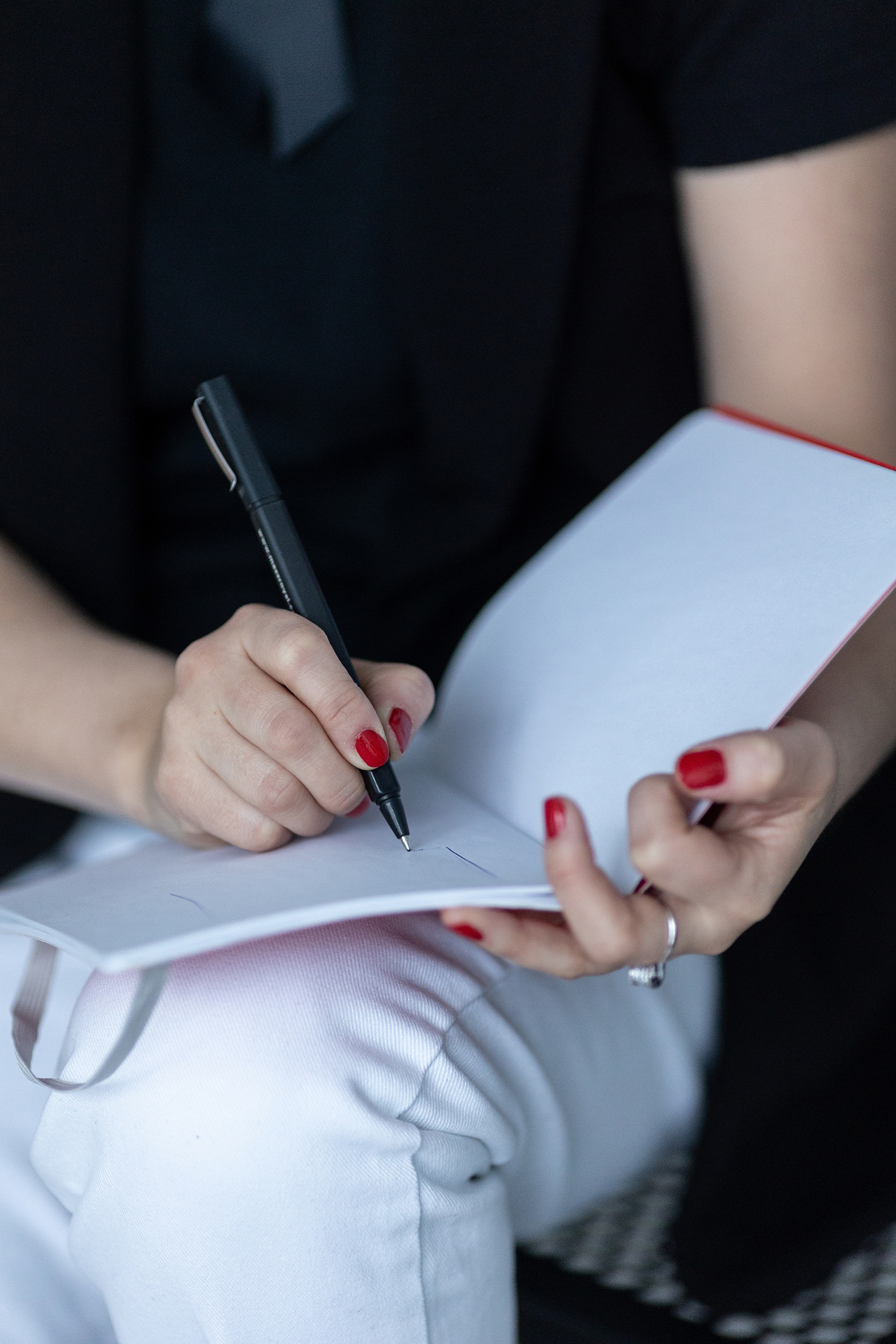 Веб-дизайнер. Свадебный и семейный фотограф