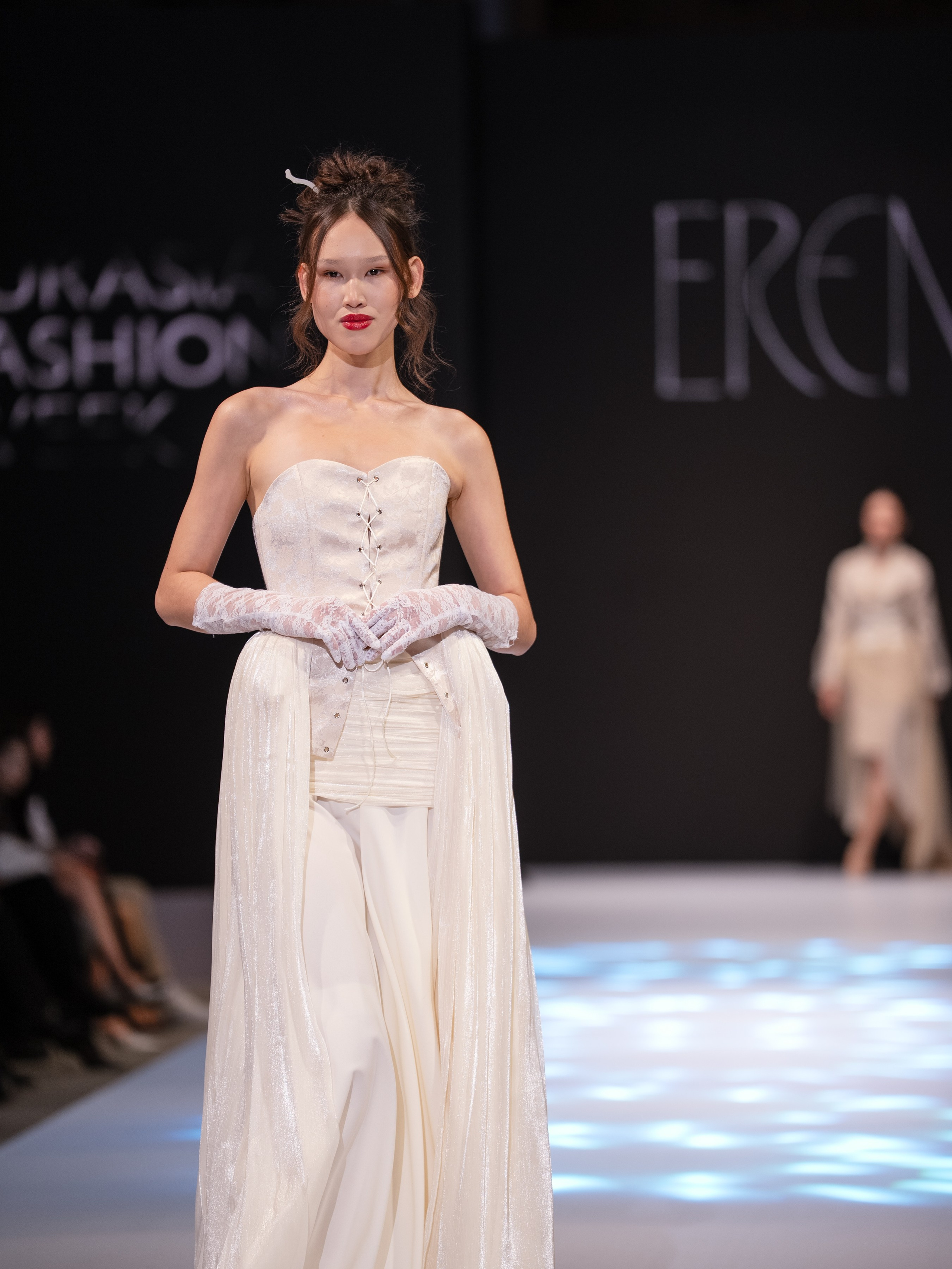 EURASIAN FASHION WEEK Eren. Сайт Алматинского НЮ АРТ, будуар и фэшн фотографа Дениса Карпенко