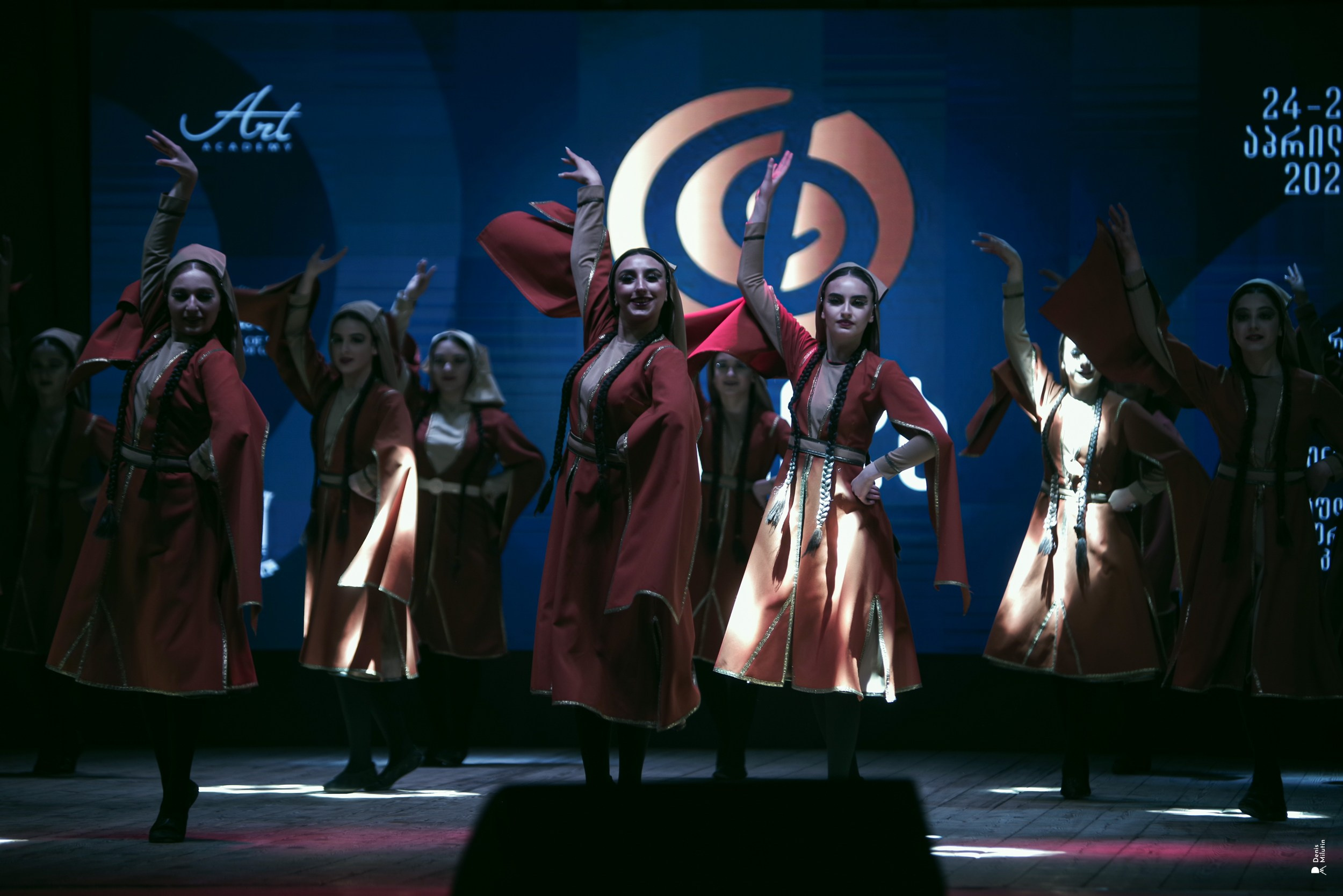 Танцы в Хоби. Портретный фотограф Денис Милютин