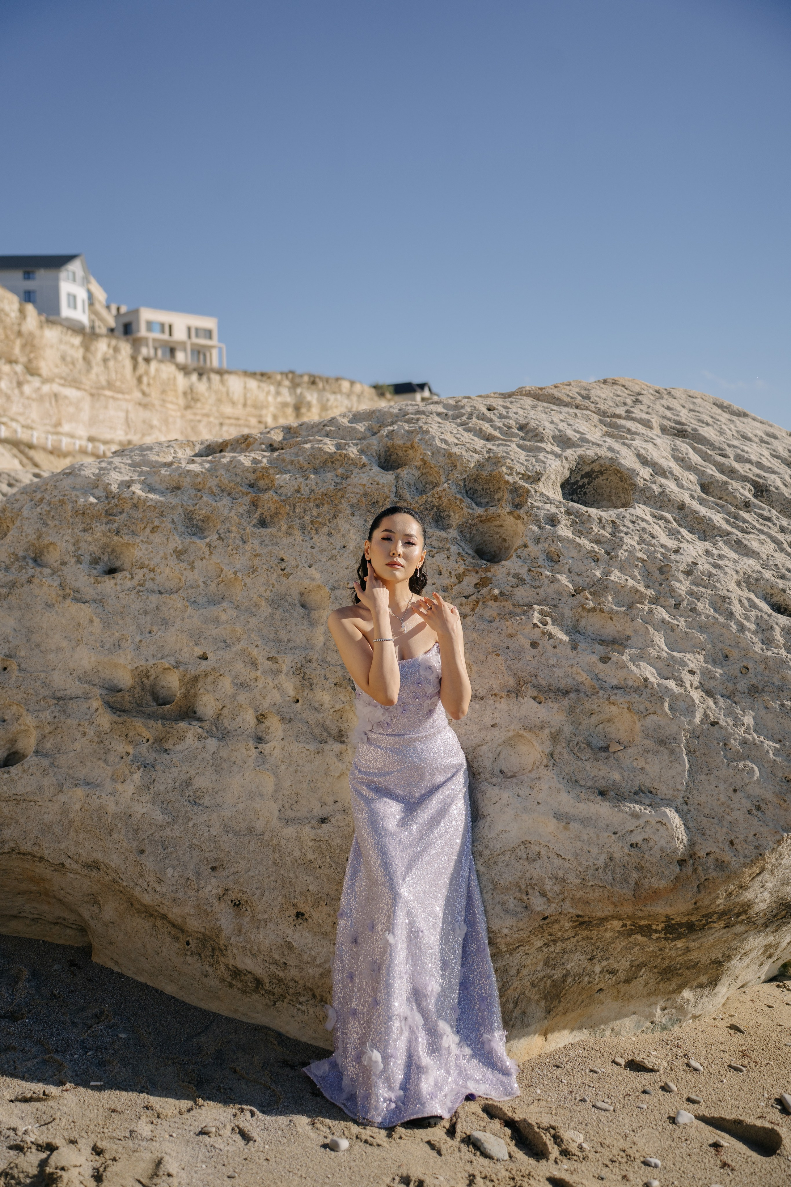 Ay-Dana Uzatu. ___________________________________________________