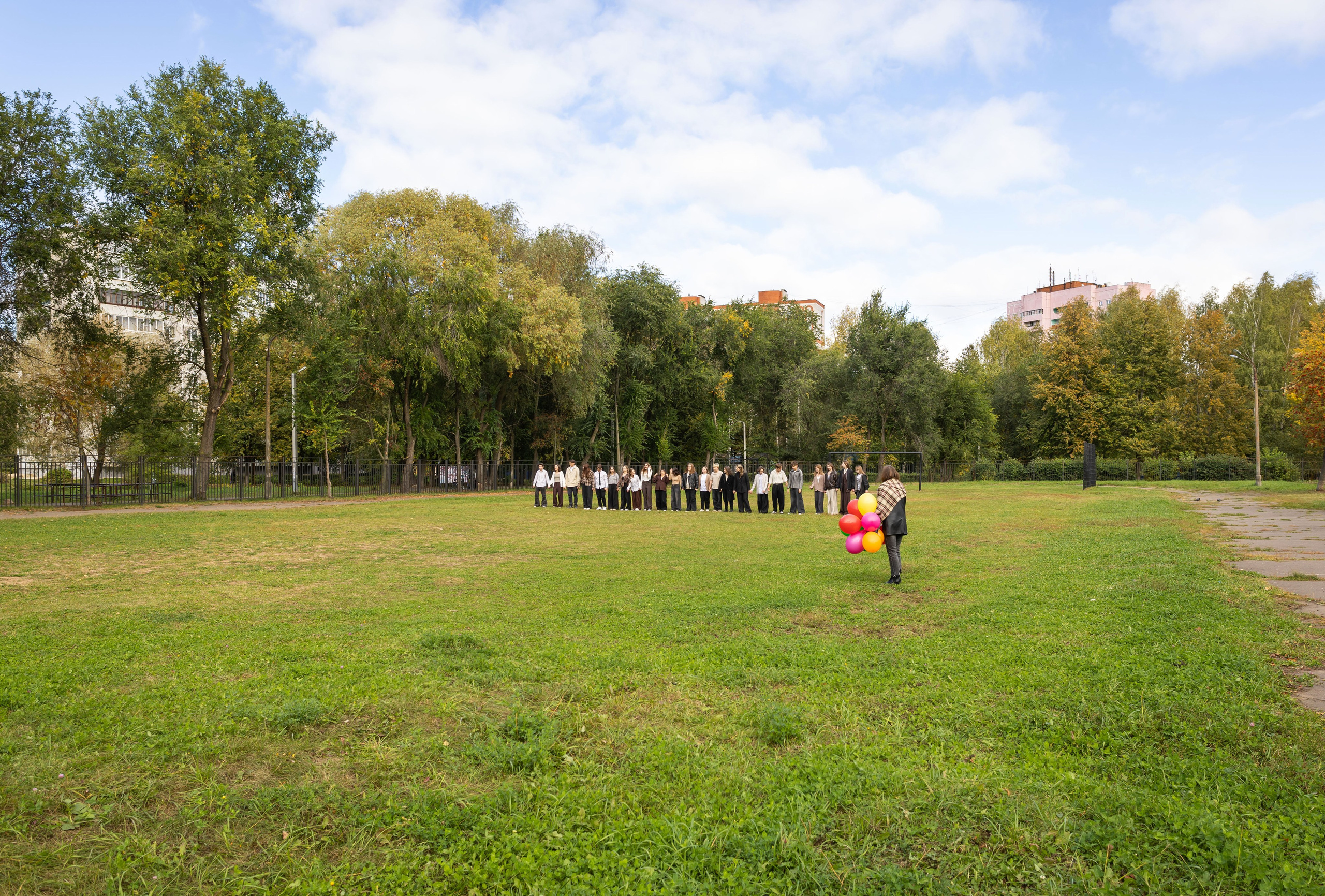 Съемка у школы. Семейный и детский фотограф Анна Петракова