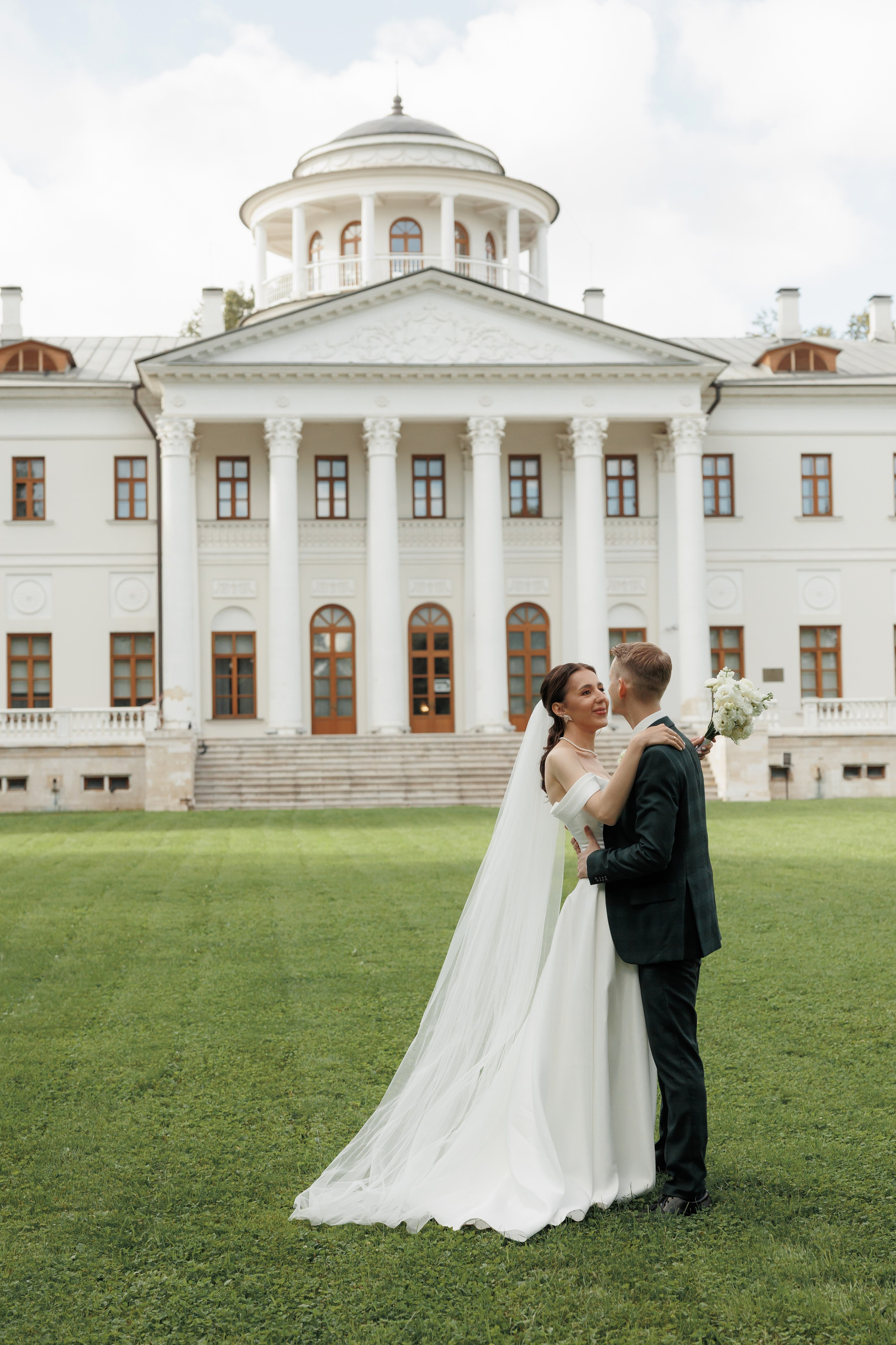 Регистрация в отеле Fish Point, ЗАГС Бутово, прогулка в Остафьево. Свадебный и репортажный фотограф (Москва, Королев и другие)
