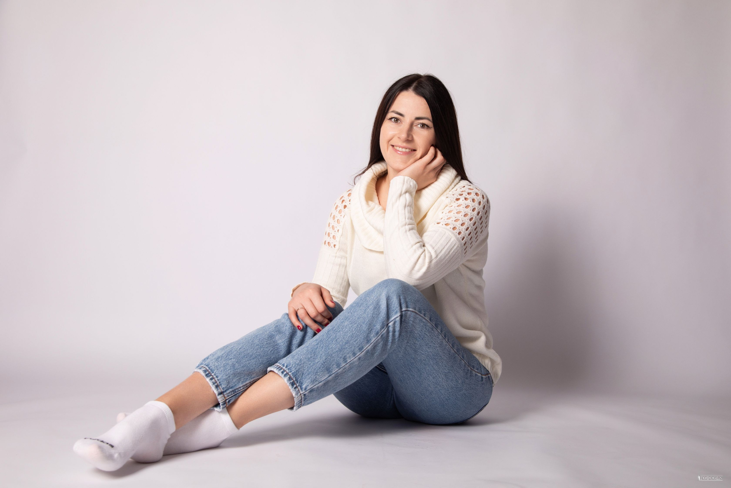 Семейная фотосессия: мама с детьми | Портфолио Fotogen. Интерьерная фотостудия FOTOGEN г. Краснодар