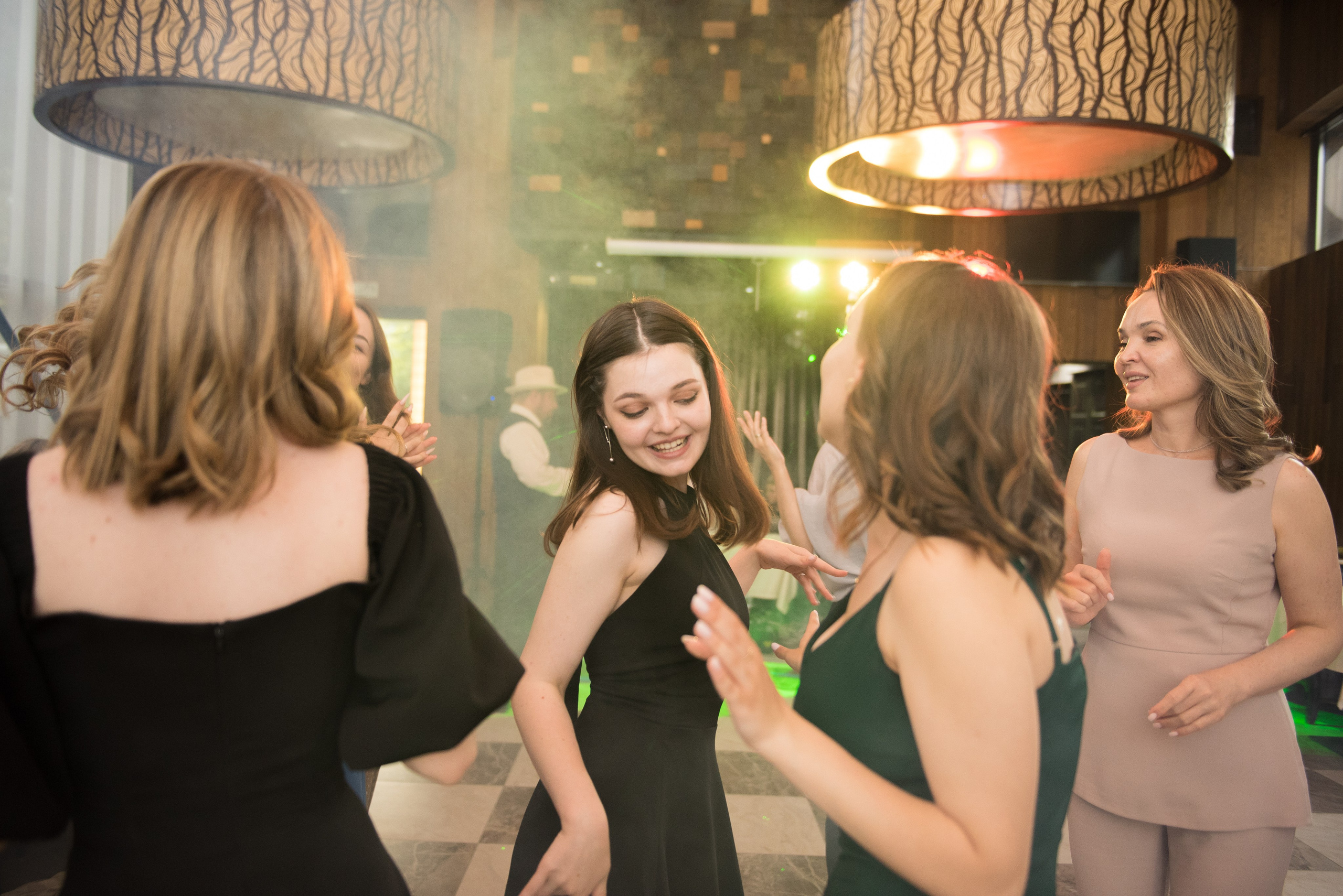 Выпускной — 11 класс. Фотограф Семён Пишта