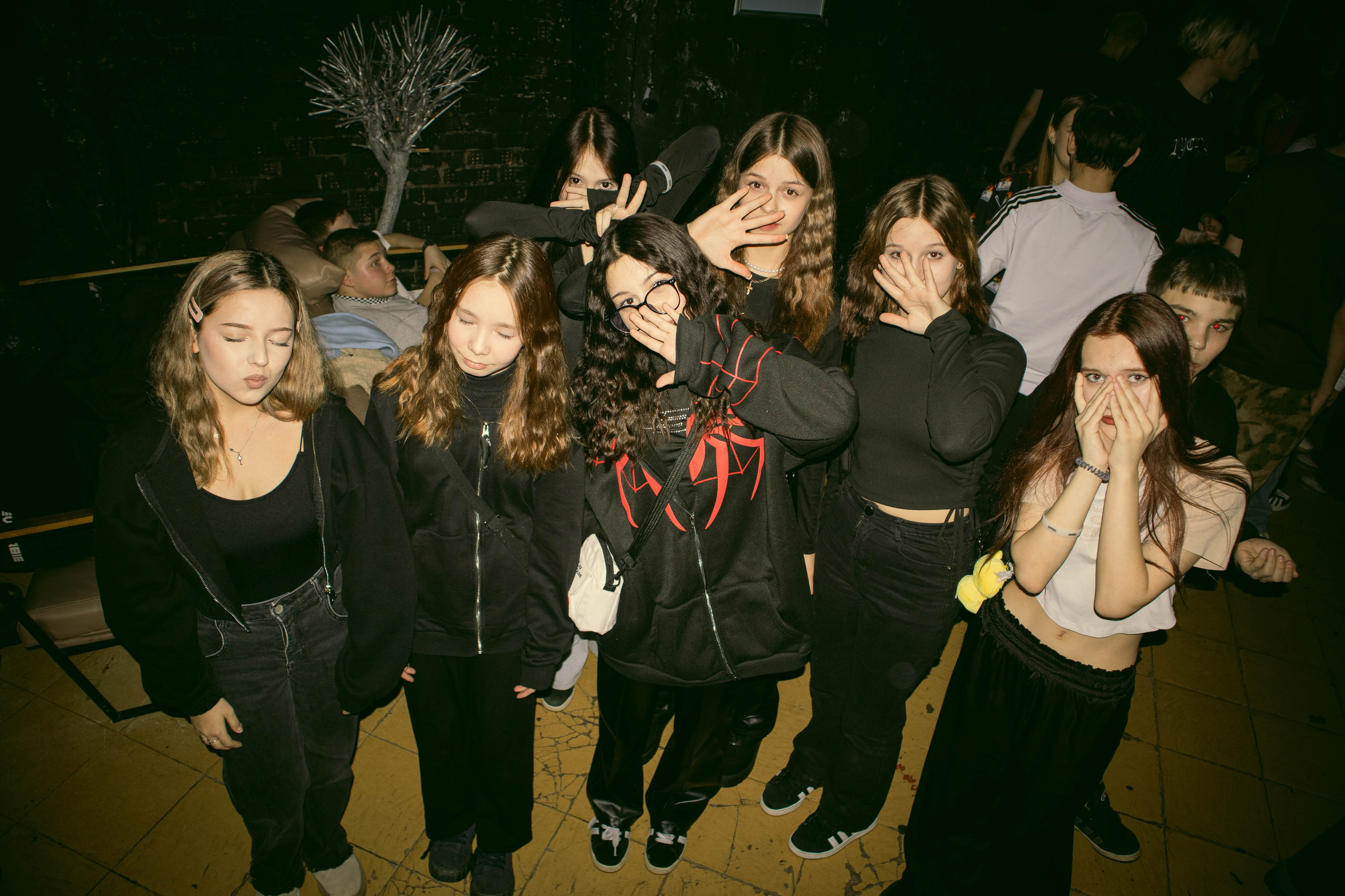 MOSHPIT. Фотограф и видеограф в Бугульме Аня Трутнева