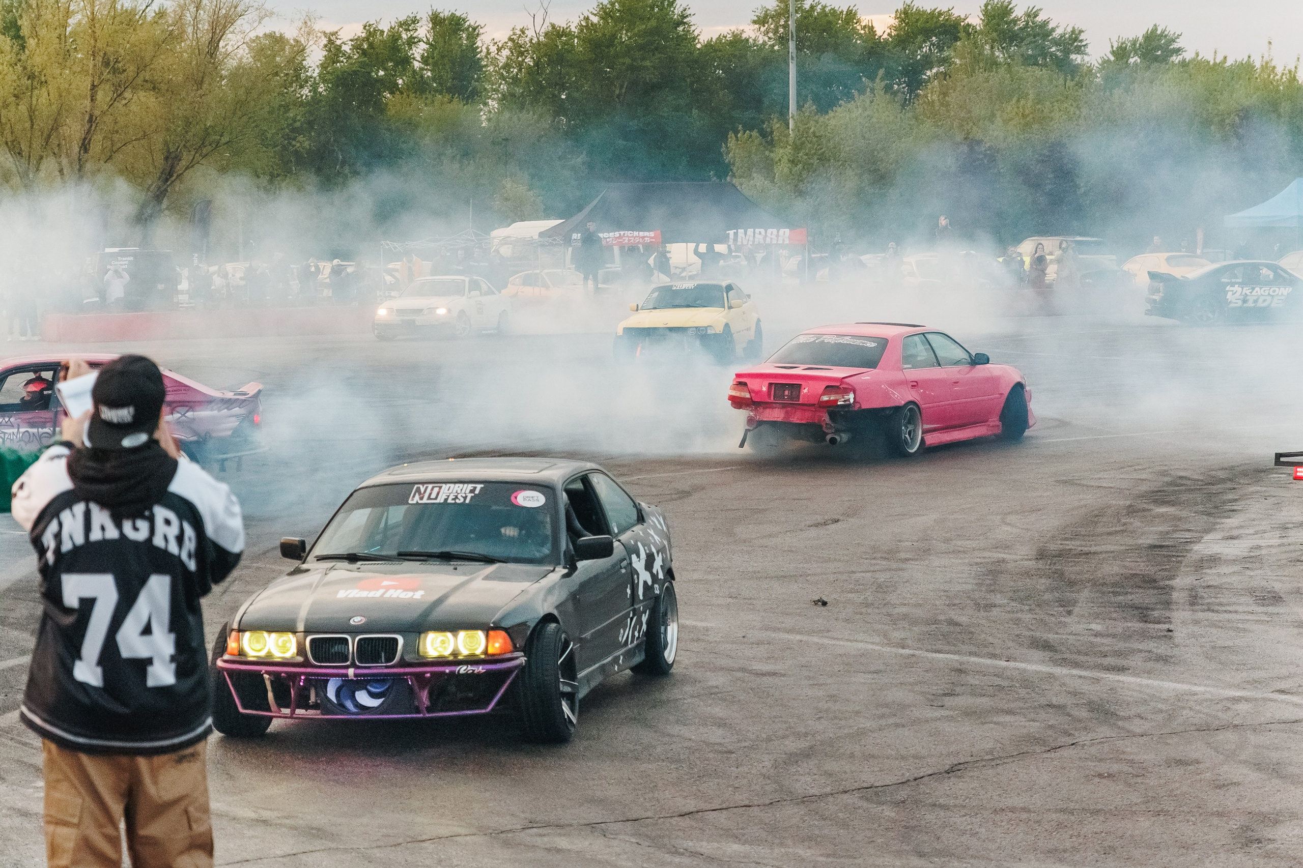 Выставка и дрифт машин. Репортажный фотограф. Москва. Алина Ланская