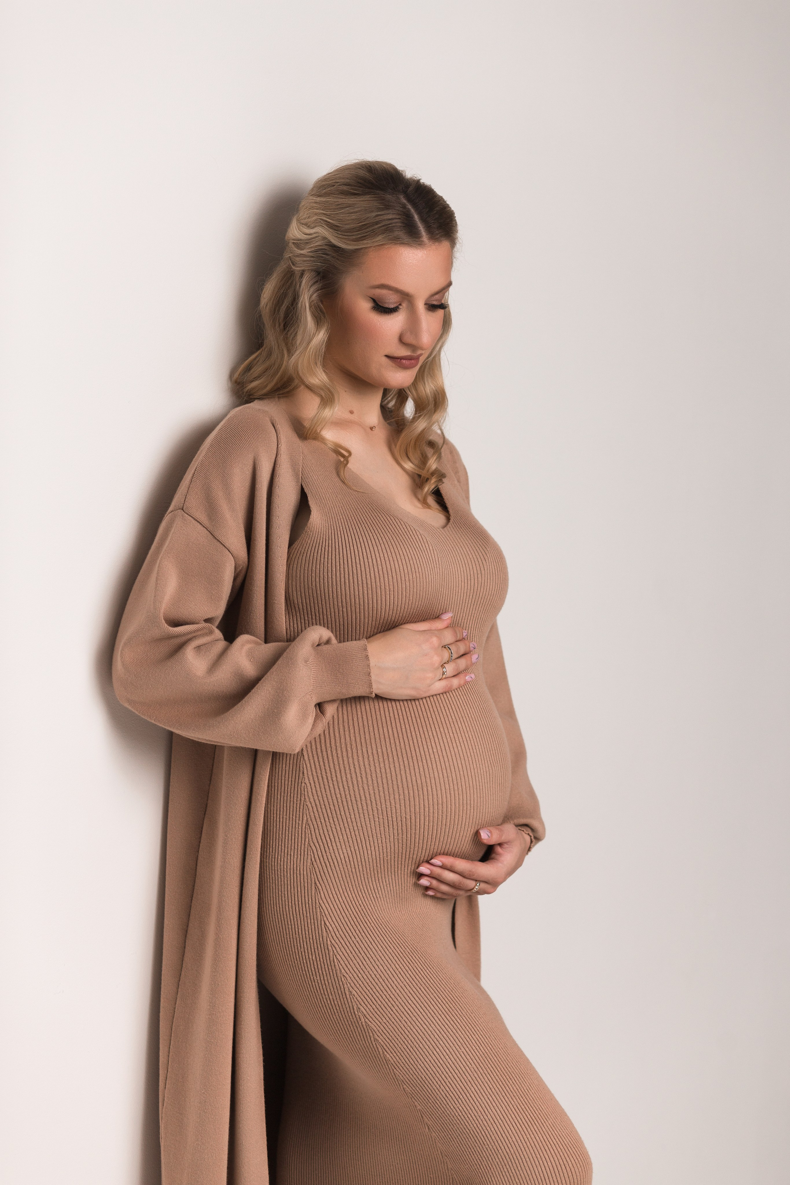 Фотосессия беременности в Омске. Фотограф новорожденных в Омске Анастасия Моисеева