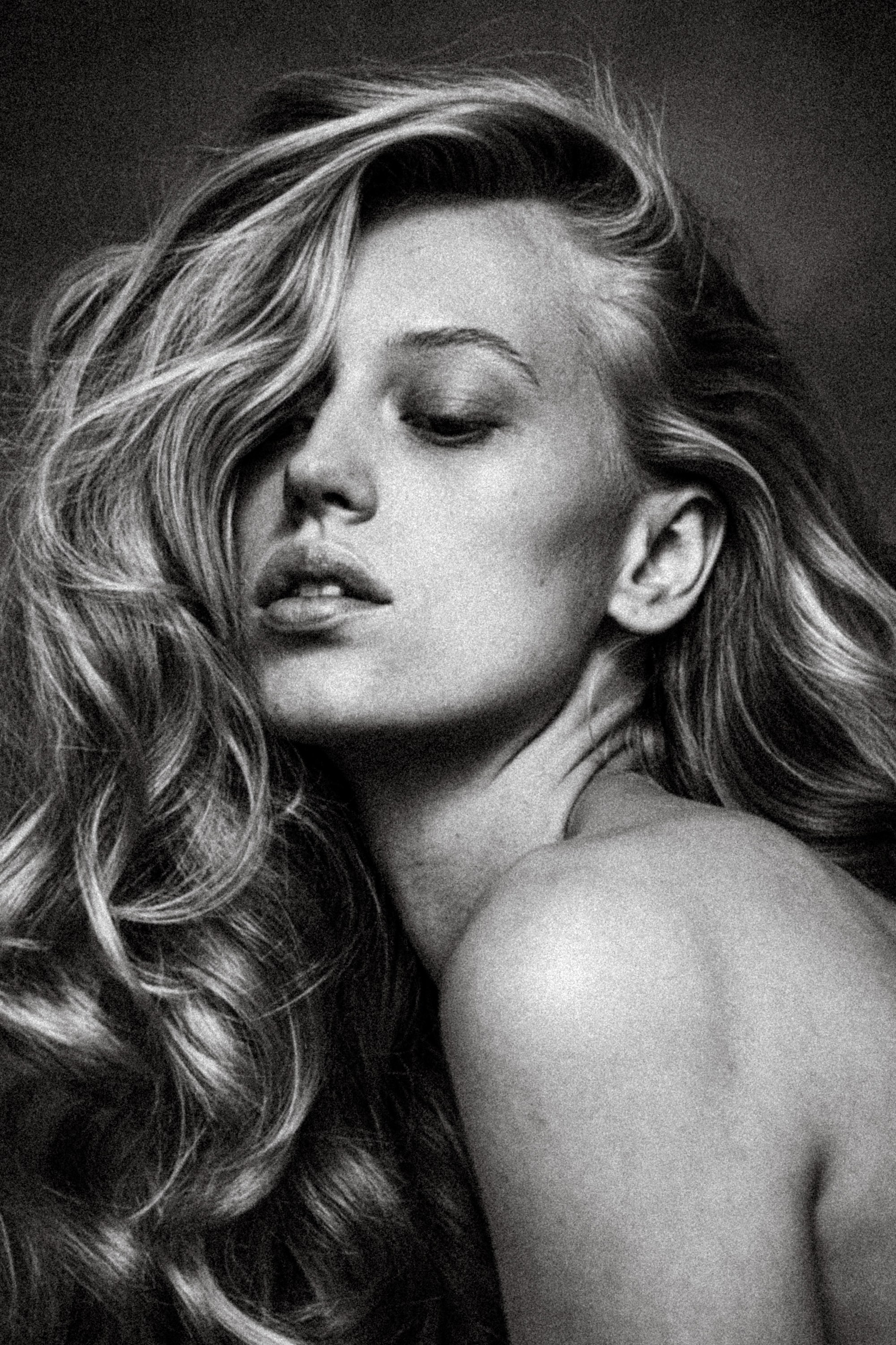 Женский портрет. Дима Меткин. Фотограф и режиссер (Москва)