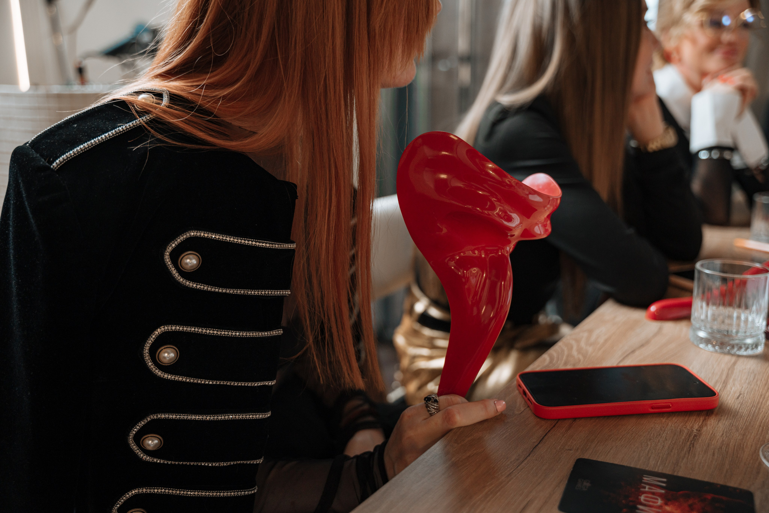 Мафия. Бар FINCH. ЖЕНСКИЙ КЛУБ LAXMI. Портретный фотограф в Санкт-Петербурге Дмитриева Наталия